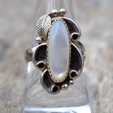 Vintage Sterling Mother Of Pearl Feather Ring 8.25