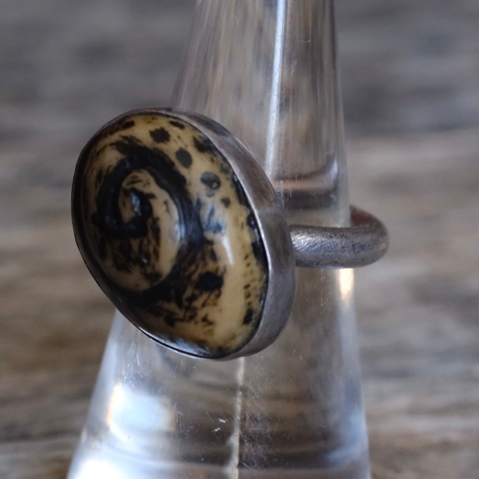 Vintage Sterling Carved Swirl Ring 6.25