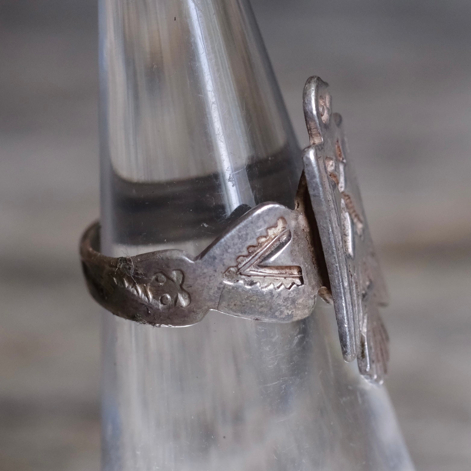 Vintage Sterling Silver Thunderbird Stamped Band Ring 4.25