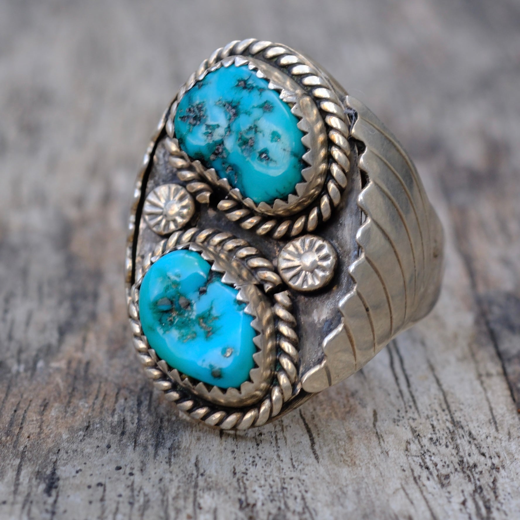 Vintage Sterling 2-Stone Turquoise Ribbed Band Ring 10.25