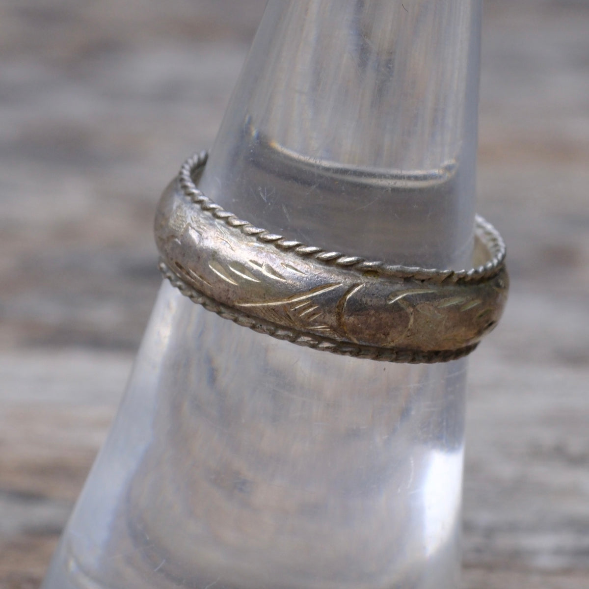 Vintage Sterling Scroll Ring 6.75