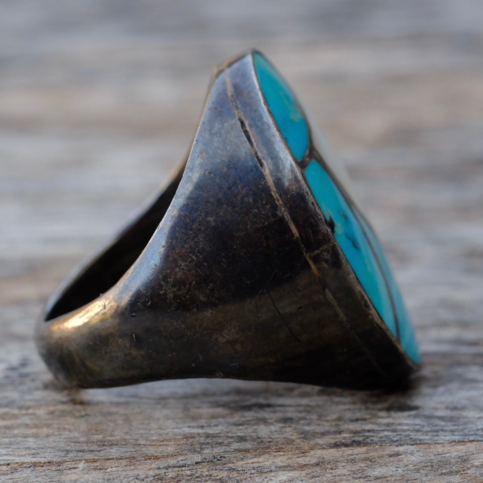 Vintage Sterling Turquoise and Mother Of Pearl Inlay Ring 9.75