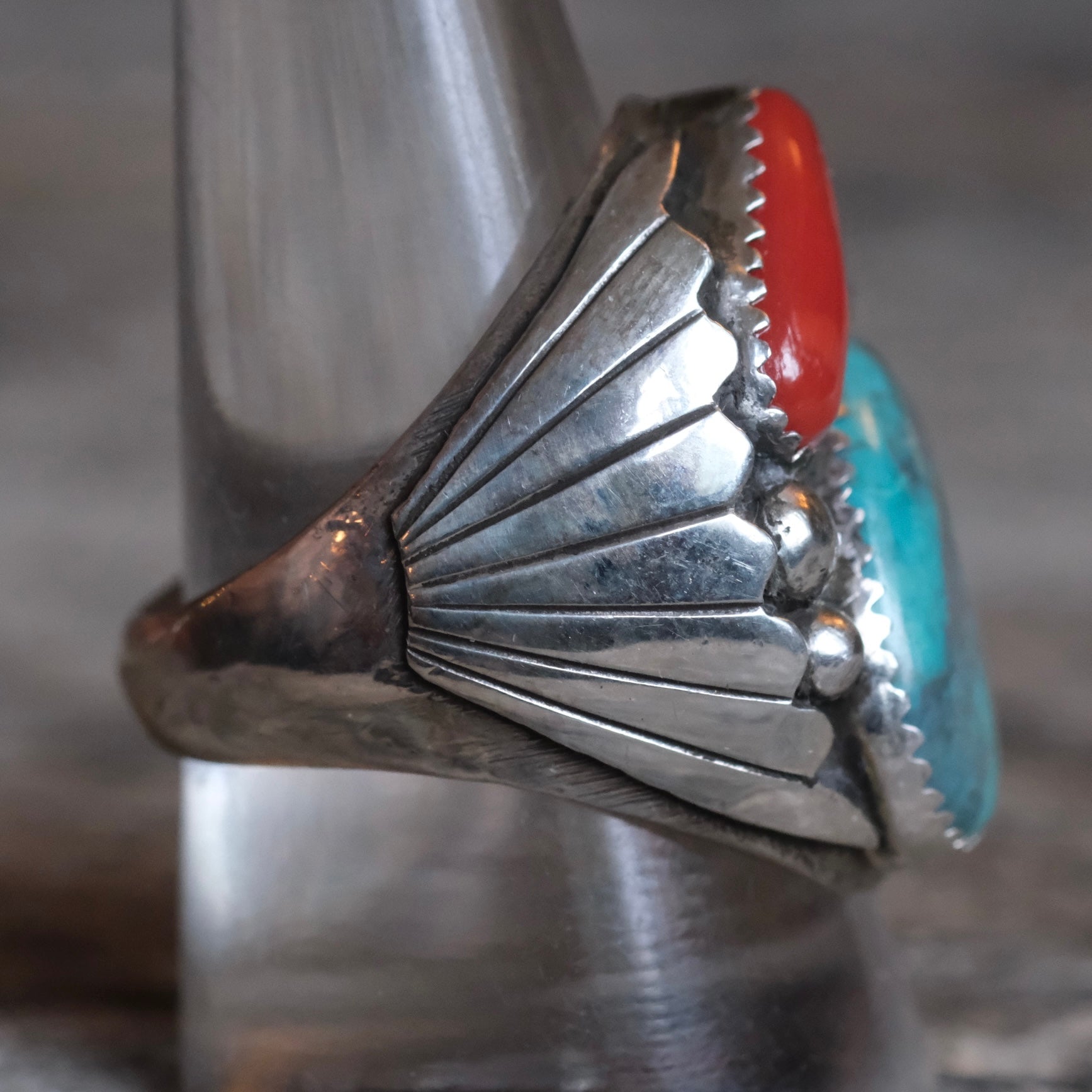 Vintage Sterling Turquoise and Coral Ribbed Band Ring 10.5
