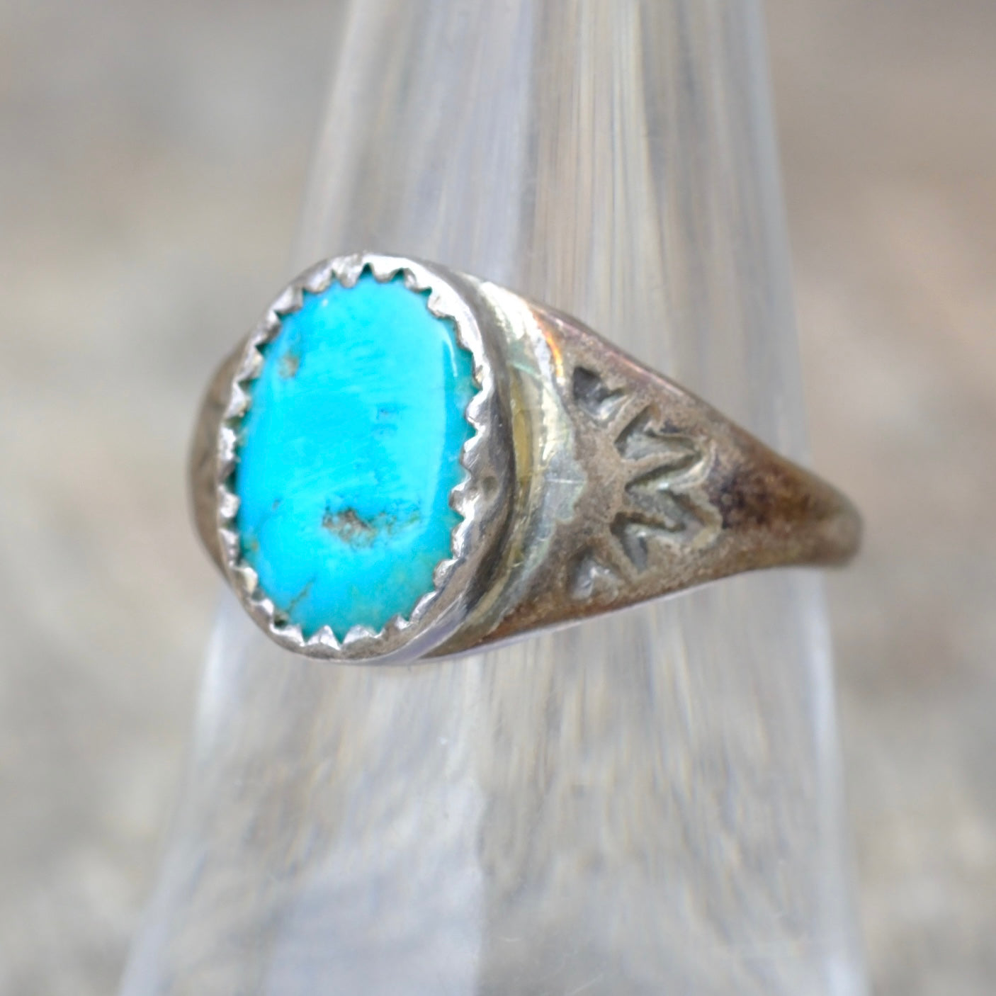 Vintage Sterling Turquoise Stamped Band Ring 7.5