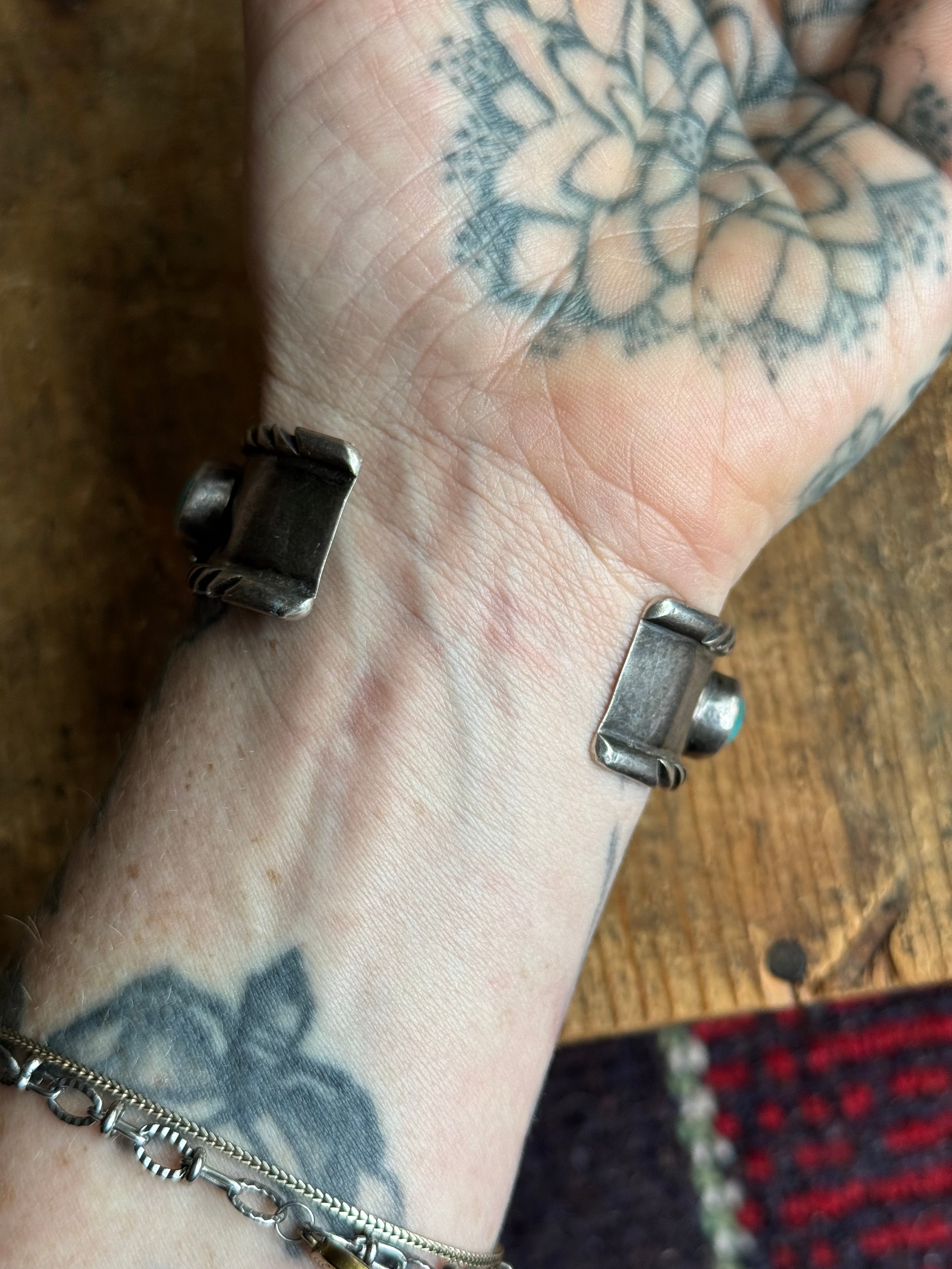 Vintage Sterling Turquoise Fan Cuff