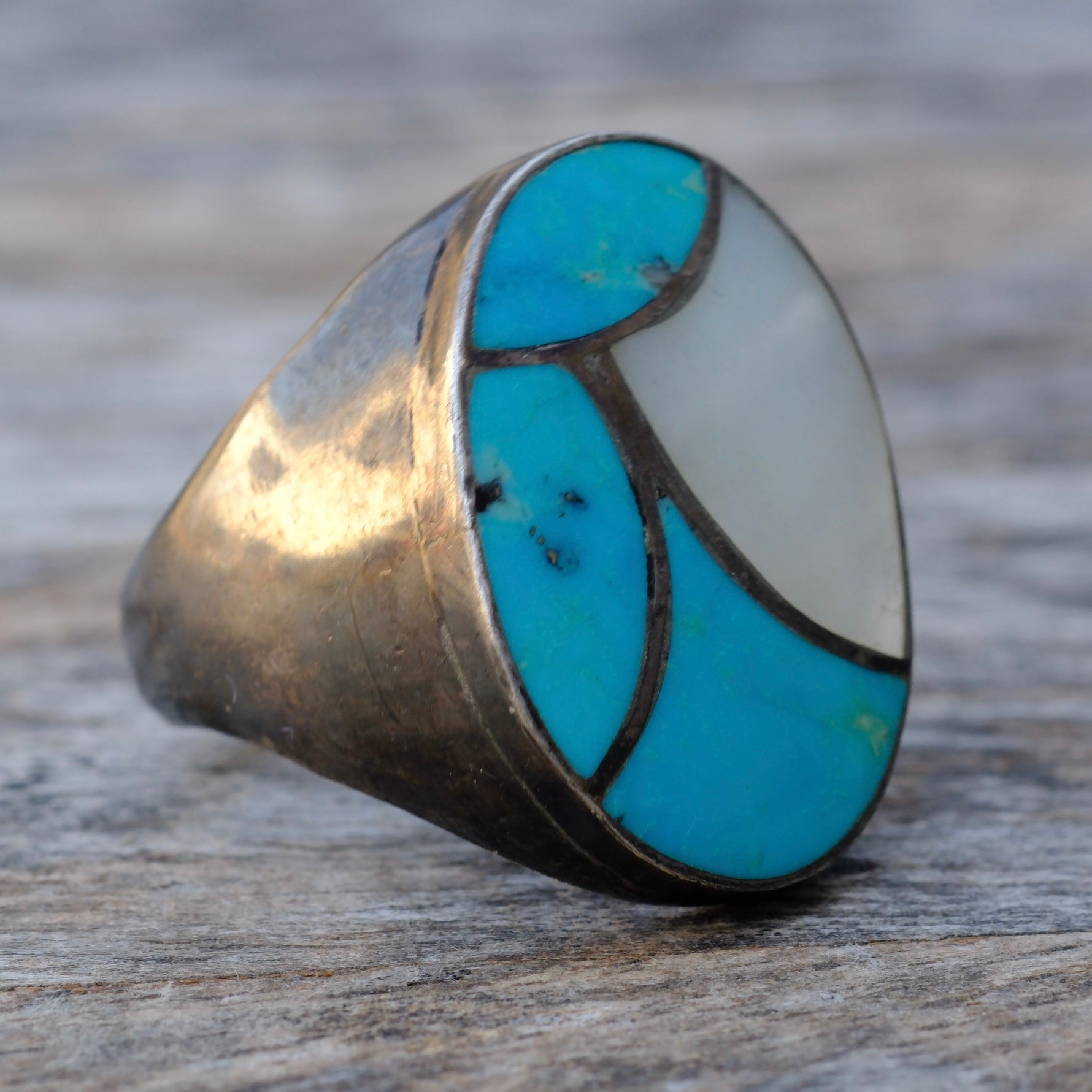 Vintage Sterling Turquoise and Mother Of Pearl Inlay Ring 9.75