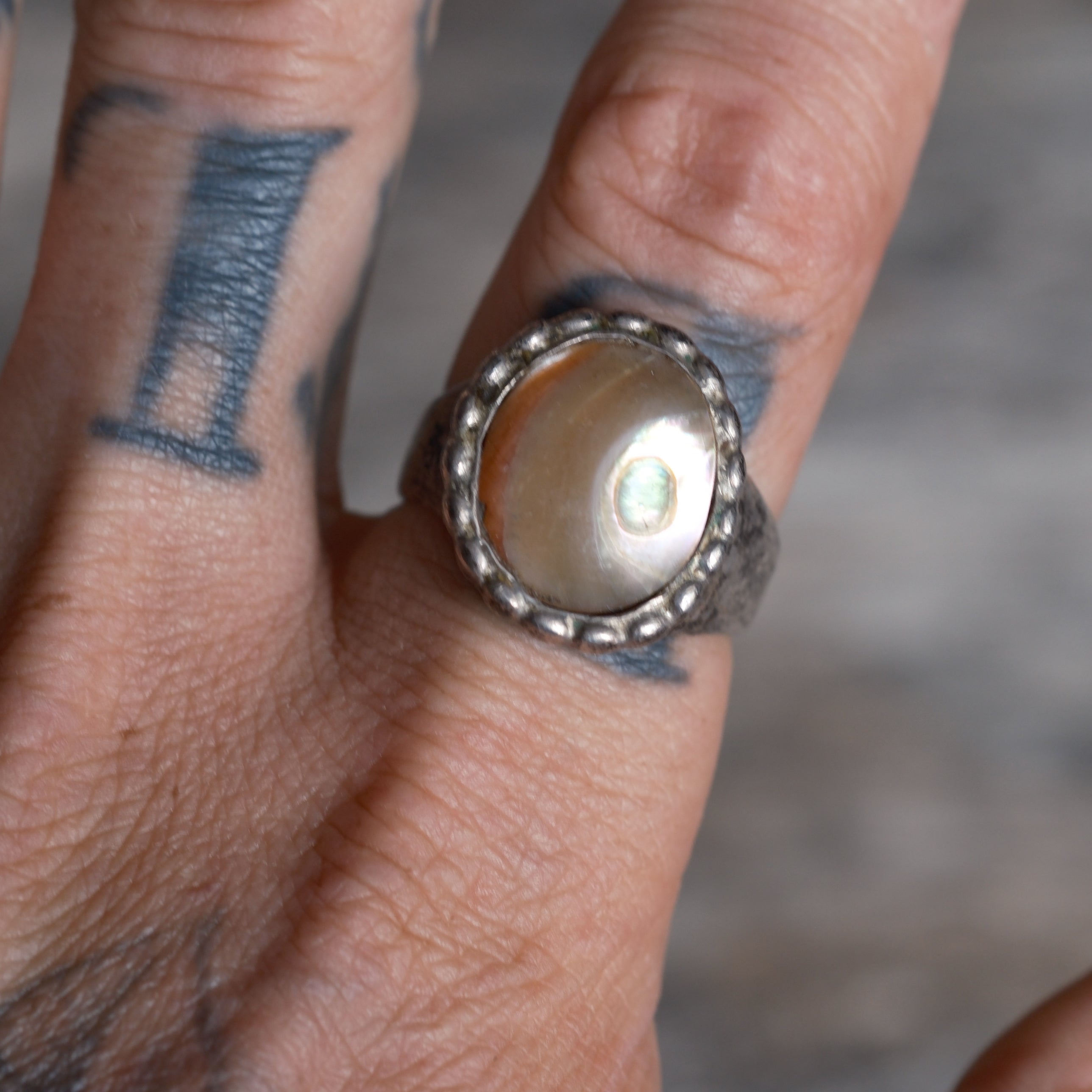 Vintage Sterling Abal;one Ring 9.5