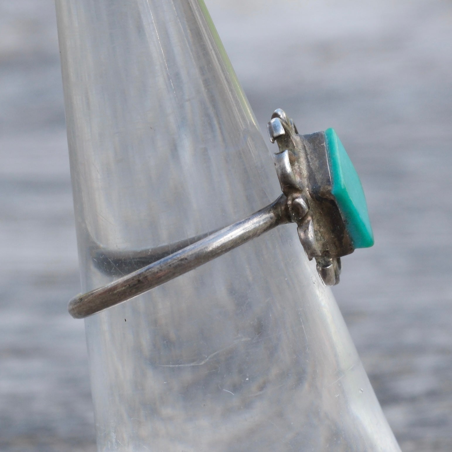 Vintage Sterling Turquoise Ring 6.75
