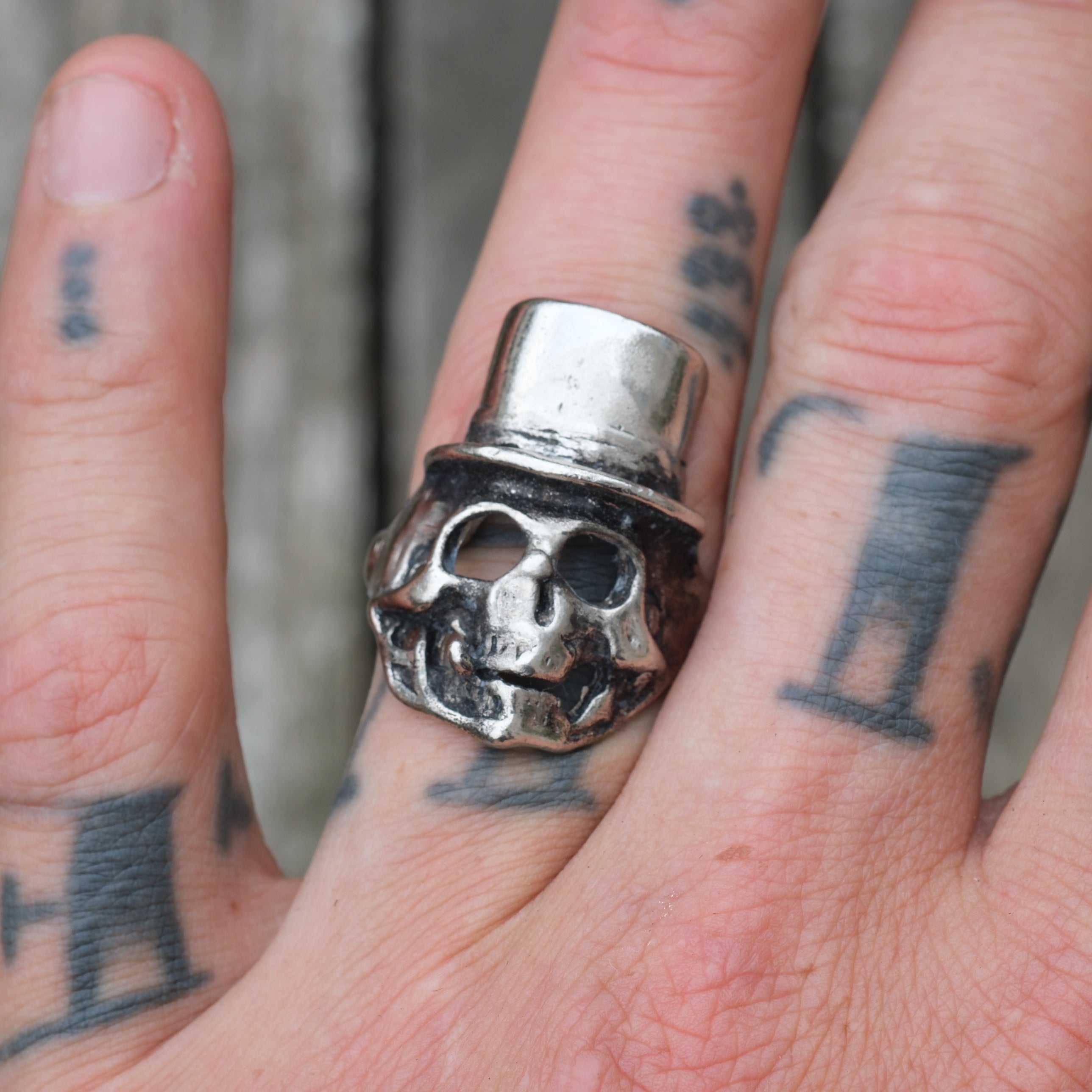 Vintage White Bronze Biker Ring 9.25