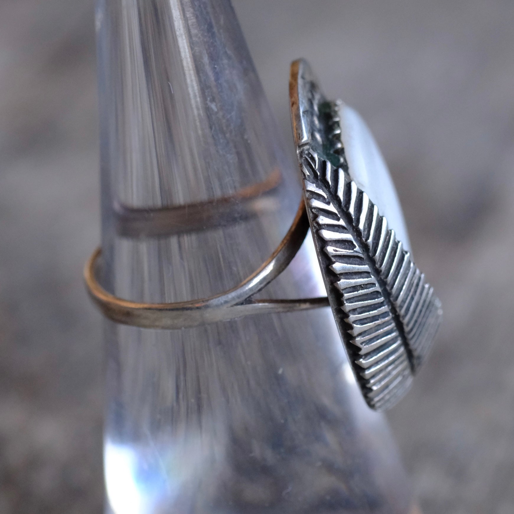 Vintage Sterling Mother Of Pearl Feather Ring 5.75
