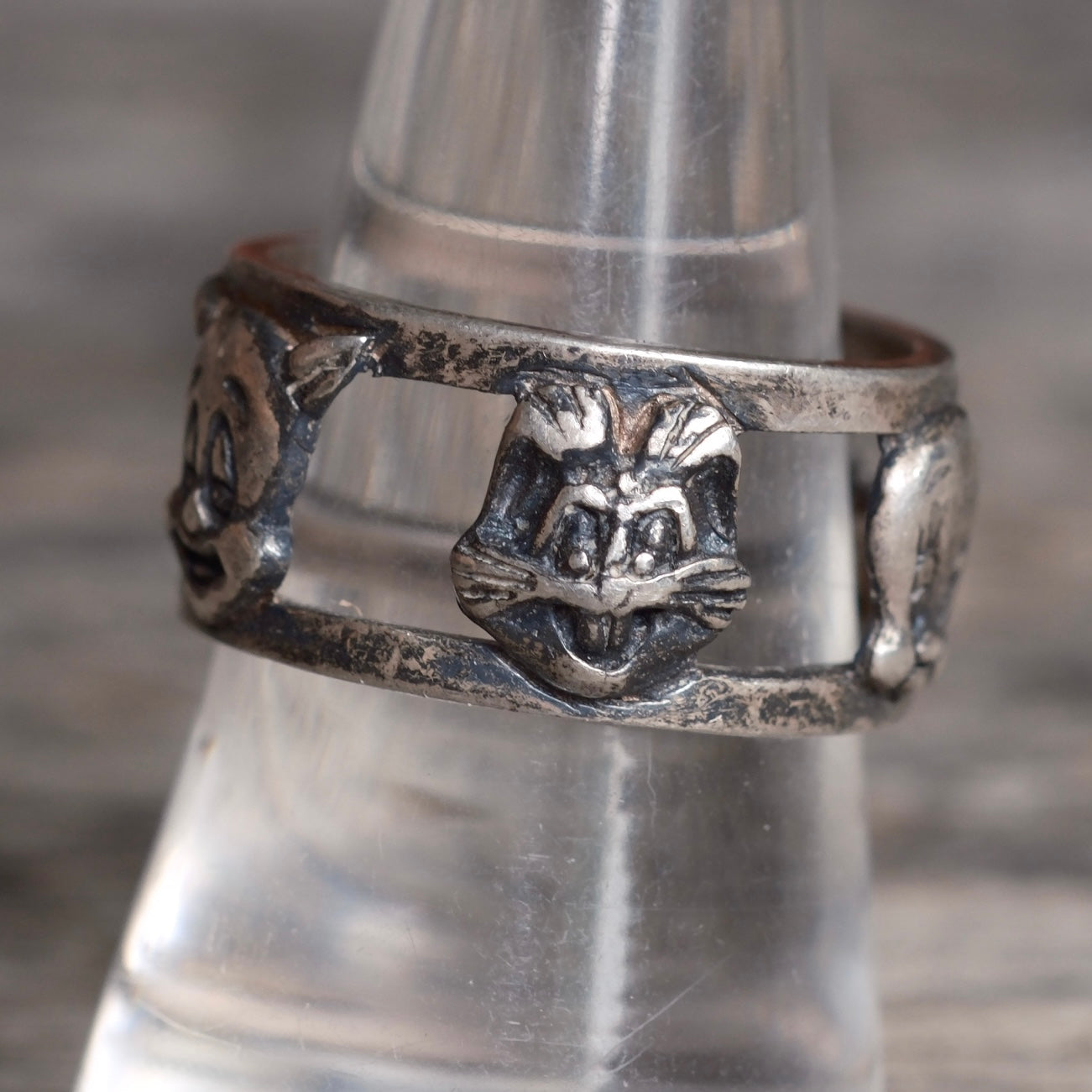 Vintage Sterling Silver Looney Tunes Ring 9