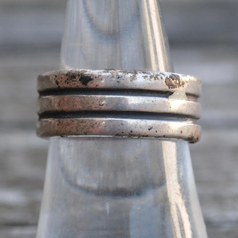 Vintage Sterling Silver Ribbed Band 7.75