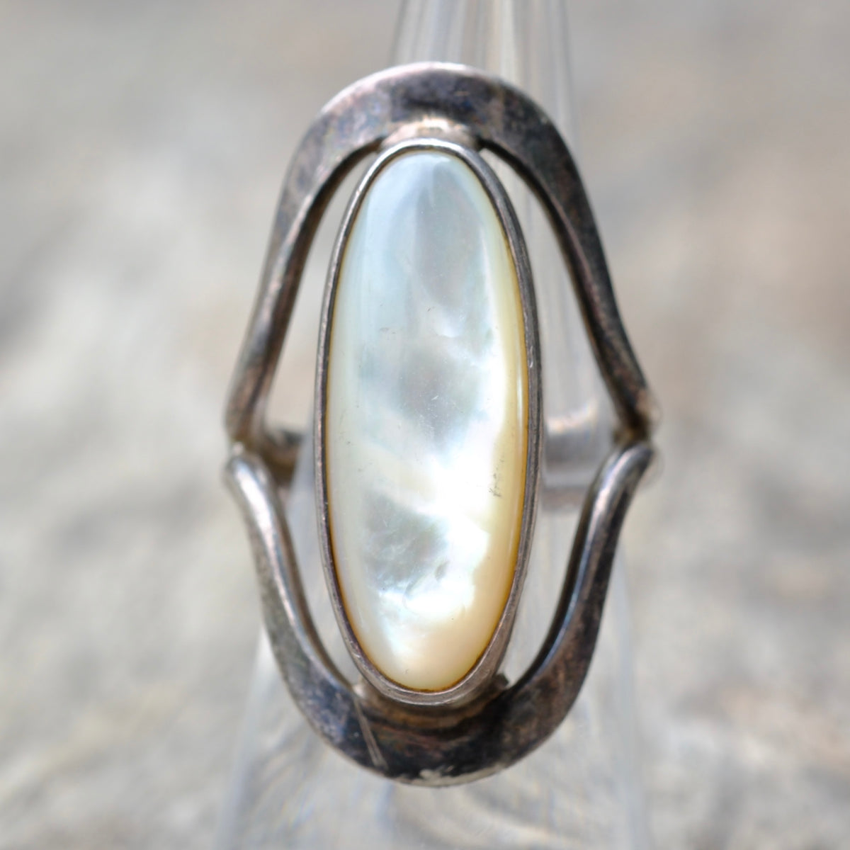 Vintage Sterling Mother Of Pearl Ring 6.75