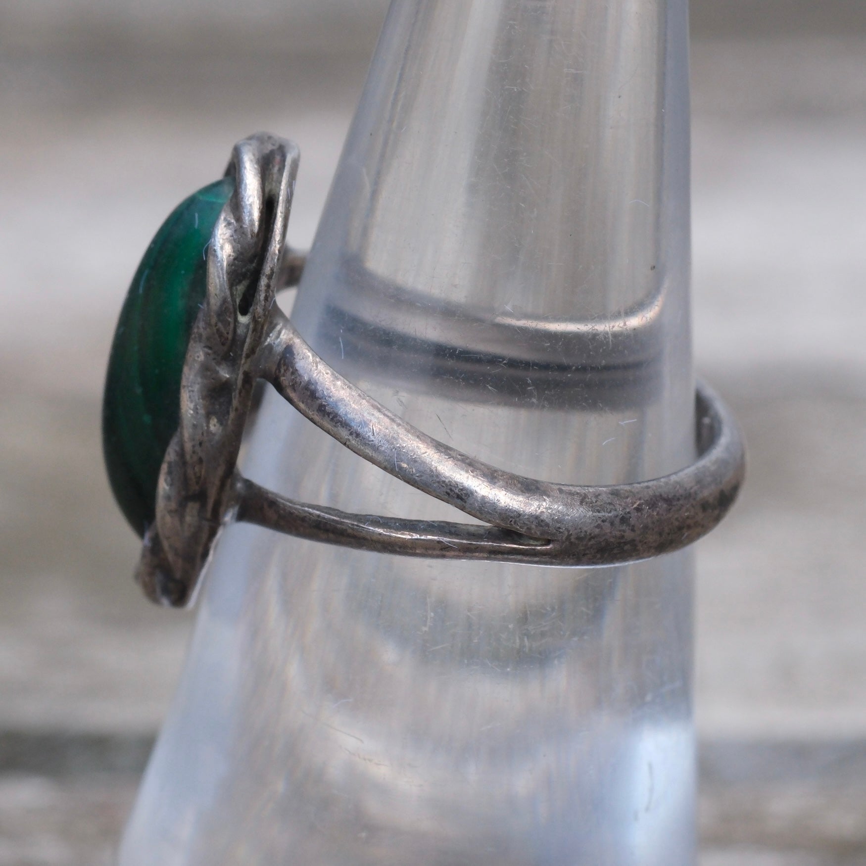 Vintage Sterling Malachite Roper RIng 6