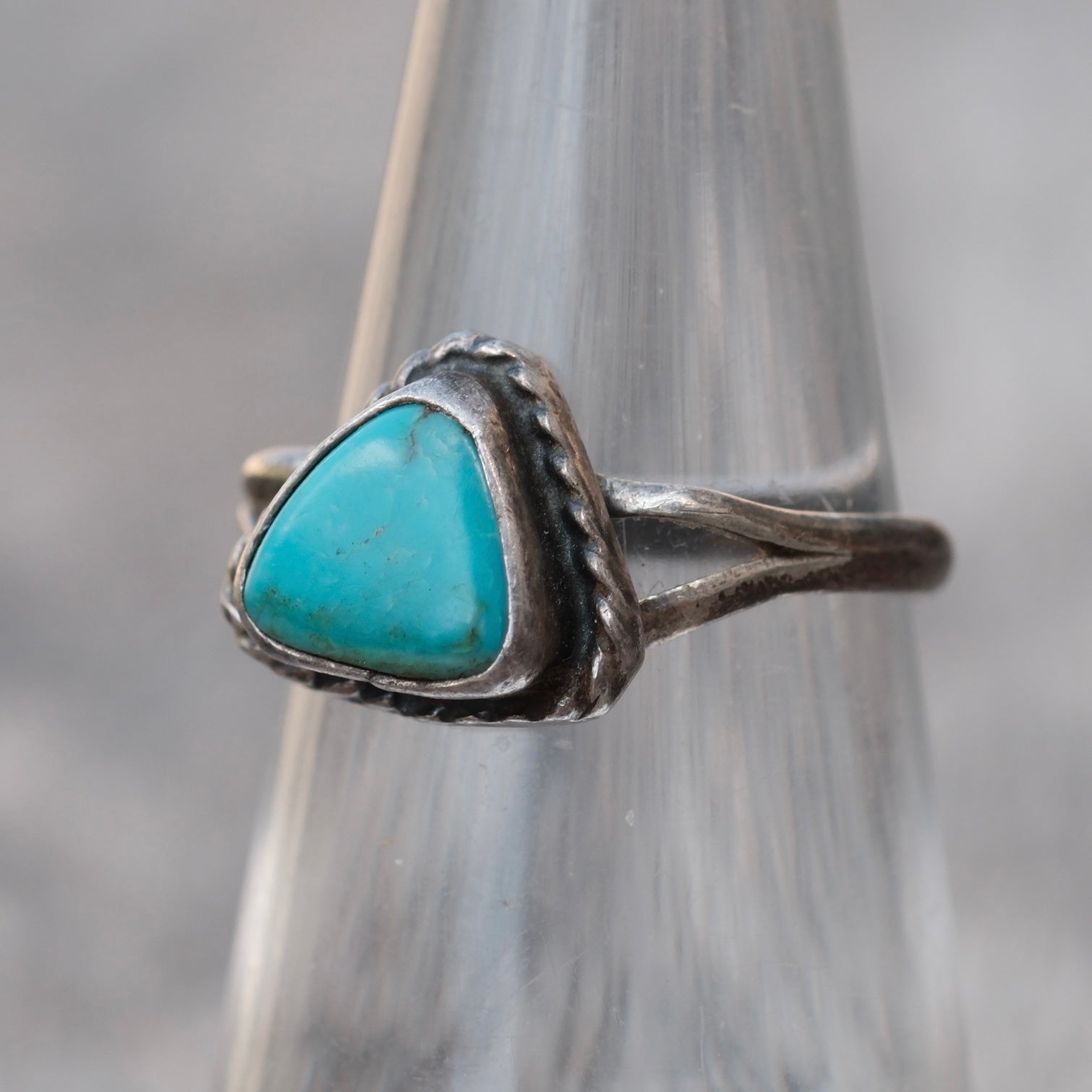 Vintage Sterling Turquoise Roper Ring  5.25