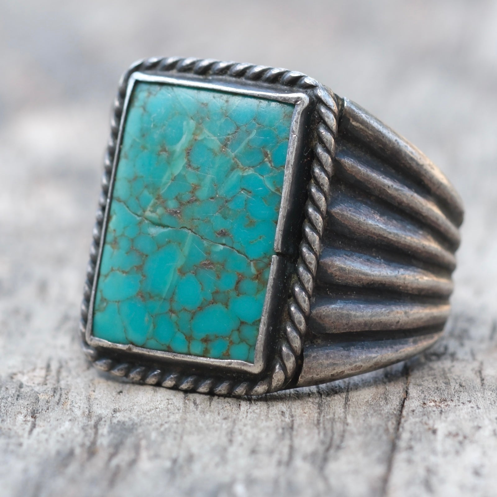 Vintage Sterling Turquoise Ribbed Band Ring 9