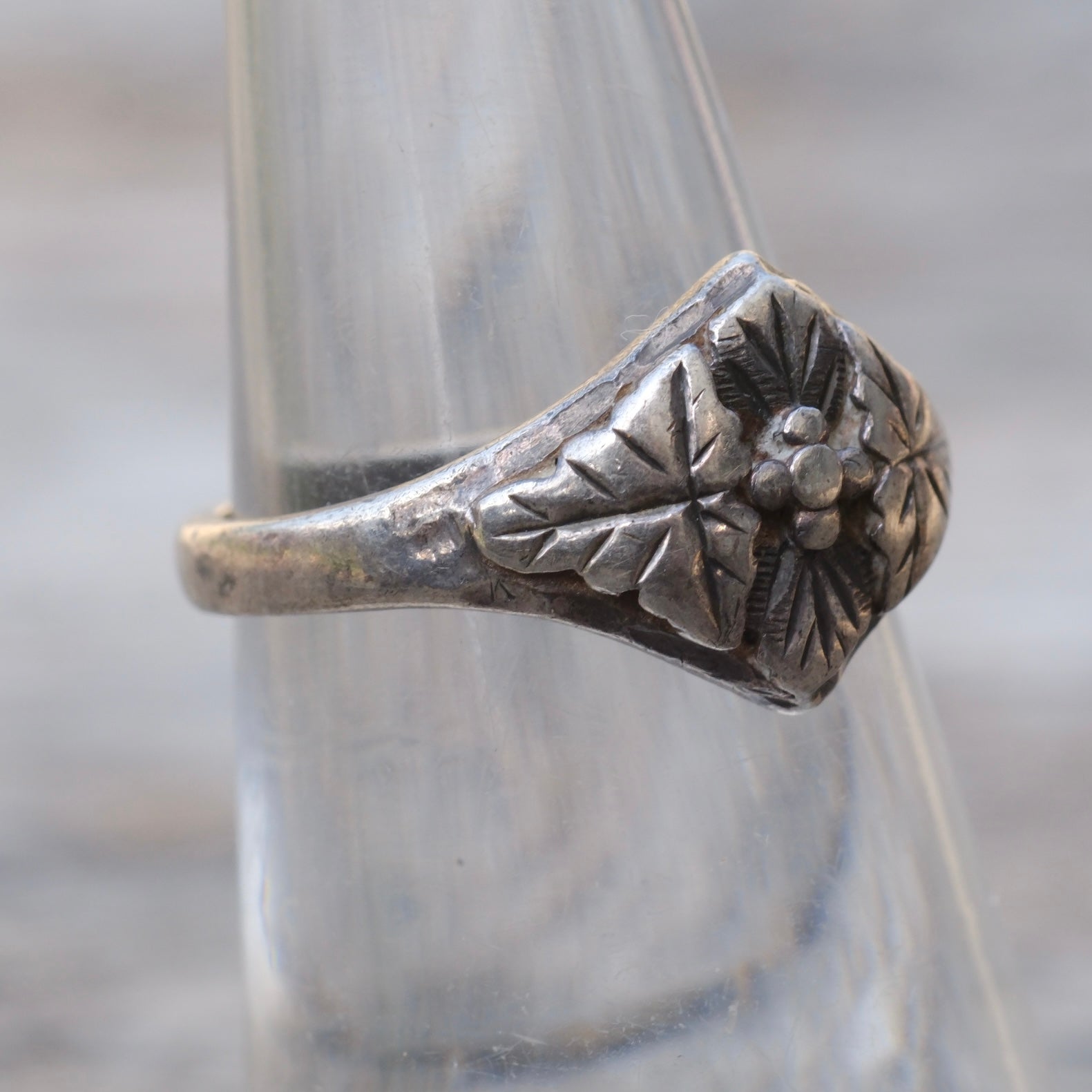 Vintage Sterling Floral Ring 5.75