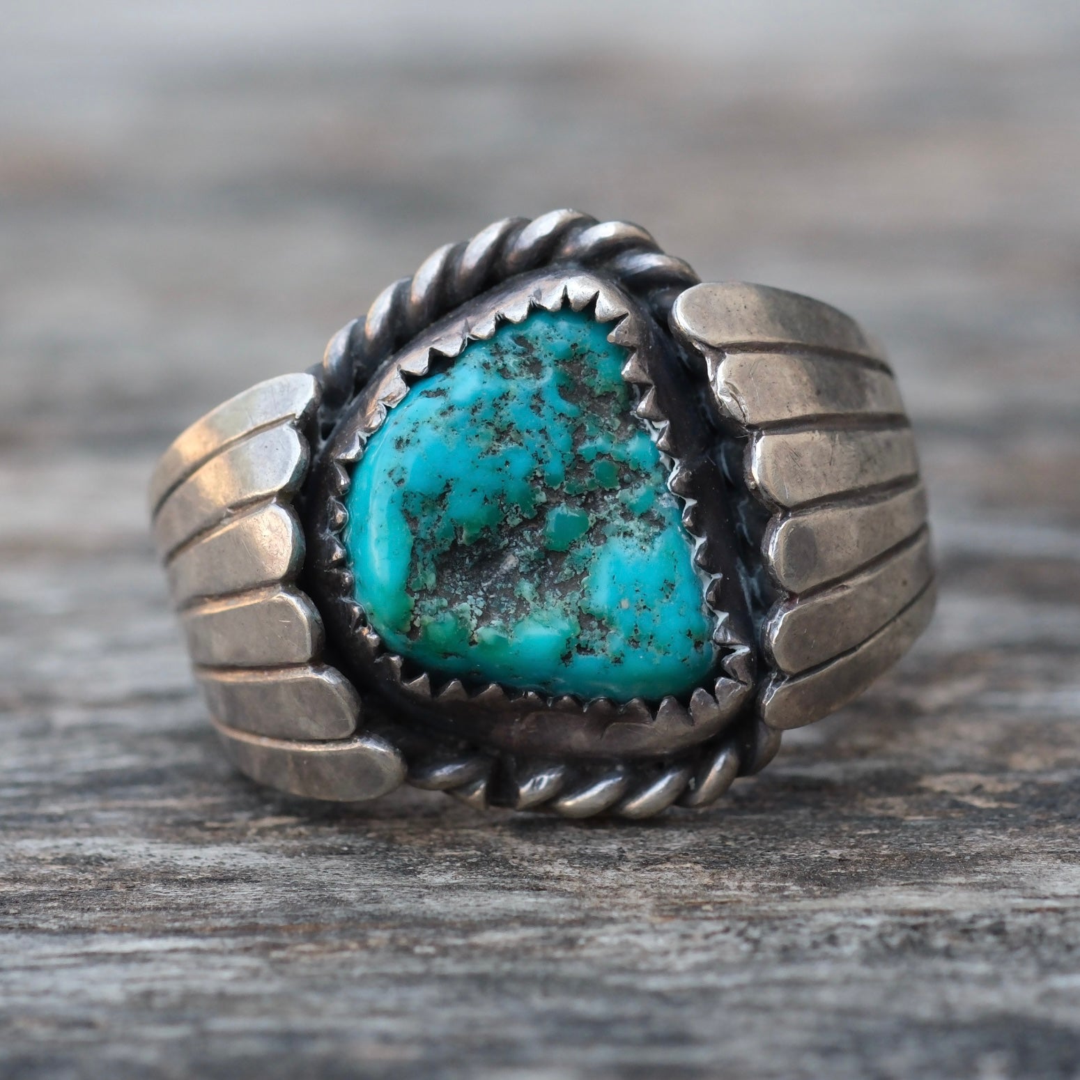 Vintage Sterling Turquoise Ribbed Band Ring 9.5