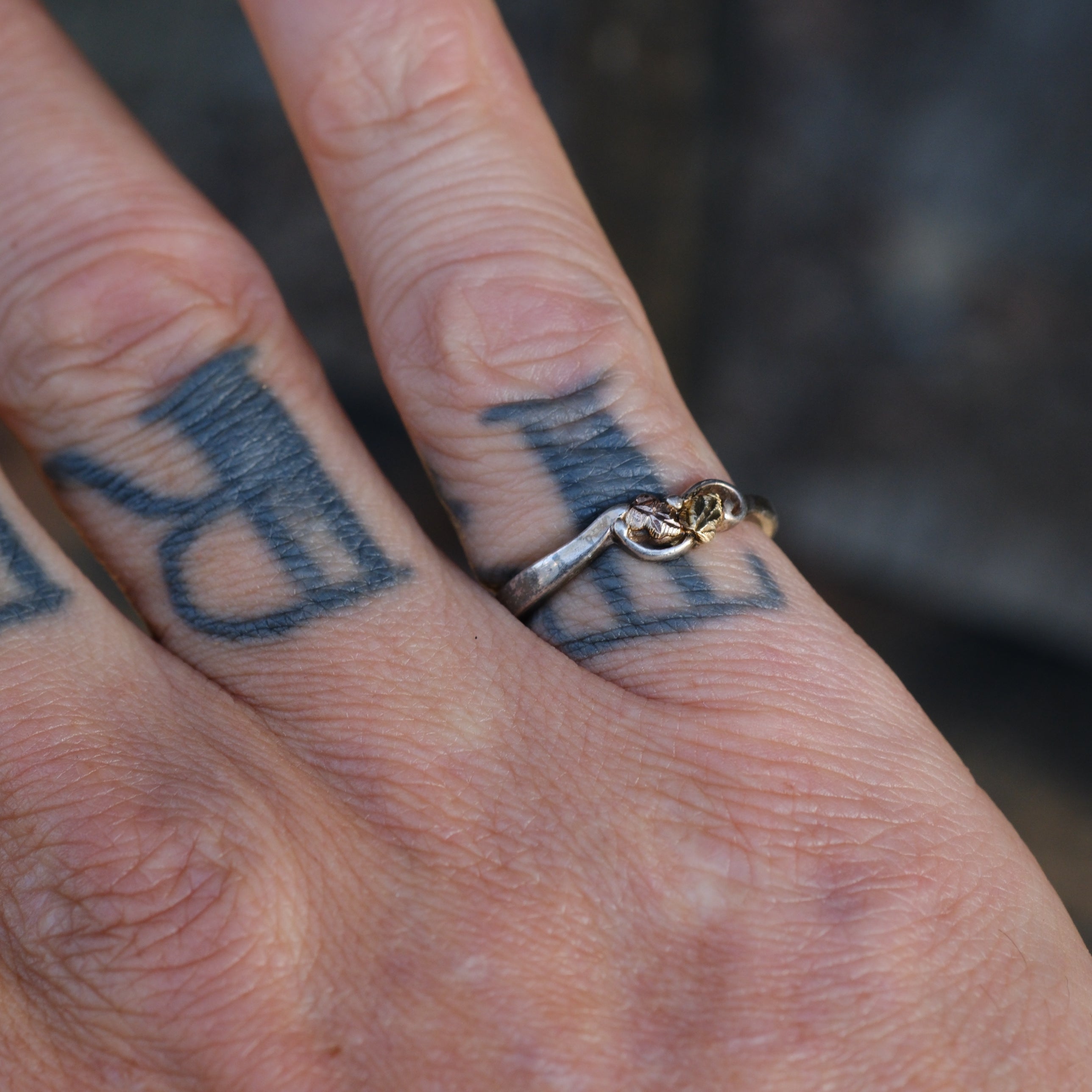 Vintage Sterling and Gold Leaf Band Ring 5.75