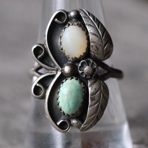 Vintage Sterling Turquoise and Mother Of Pearl Feather Ring 10