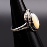 Vintage Sterling Mother Of Pearl Feather Ring 4.5