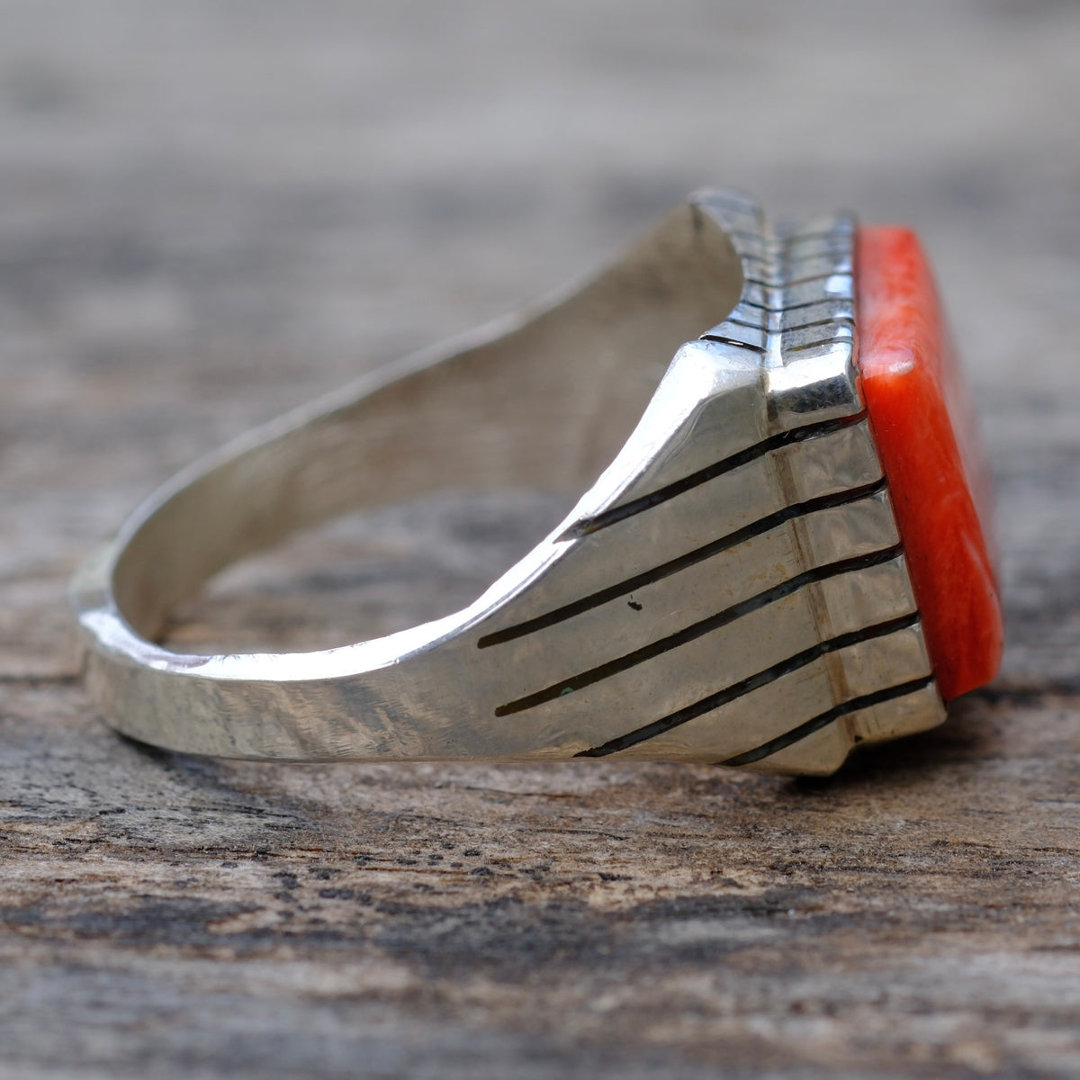 Vintage Sterling Spiny Oyster Ribbed Band Ring 12.75