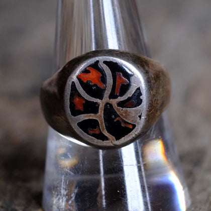 Vintage Sterling Coral Chip Inlay Ring 9.75