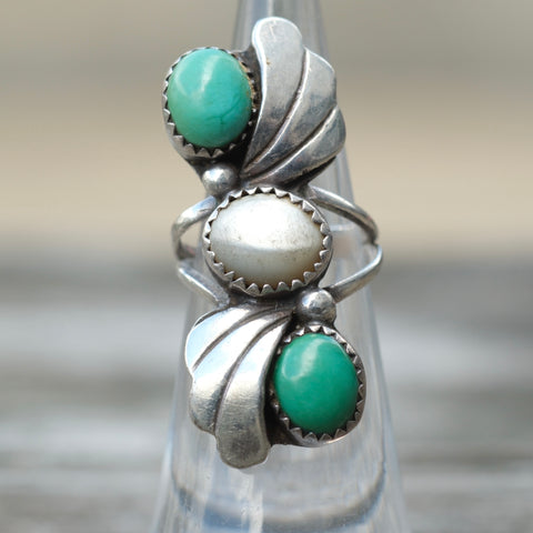 Vintage Sterling Turquoise and MOP Feather Ring 3.75