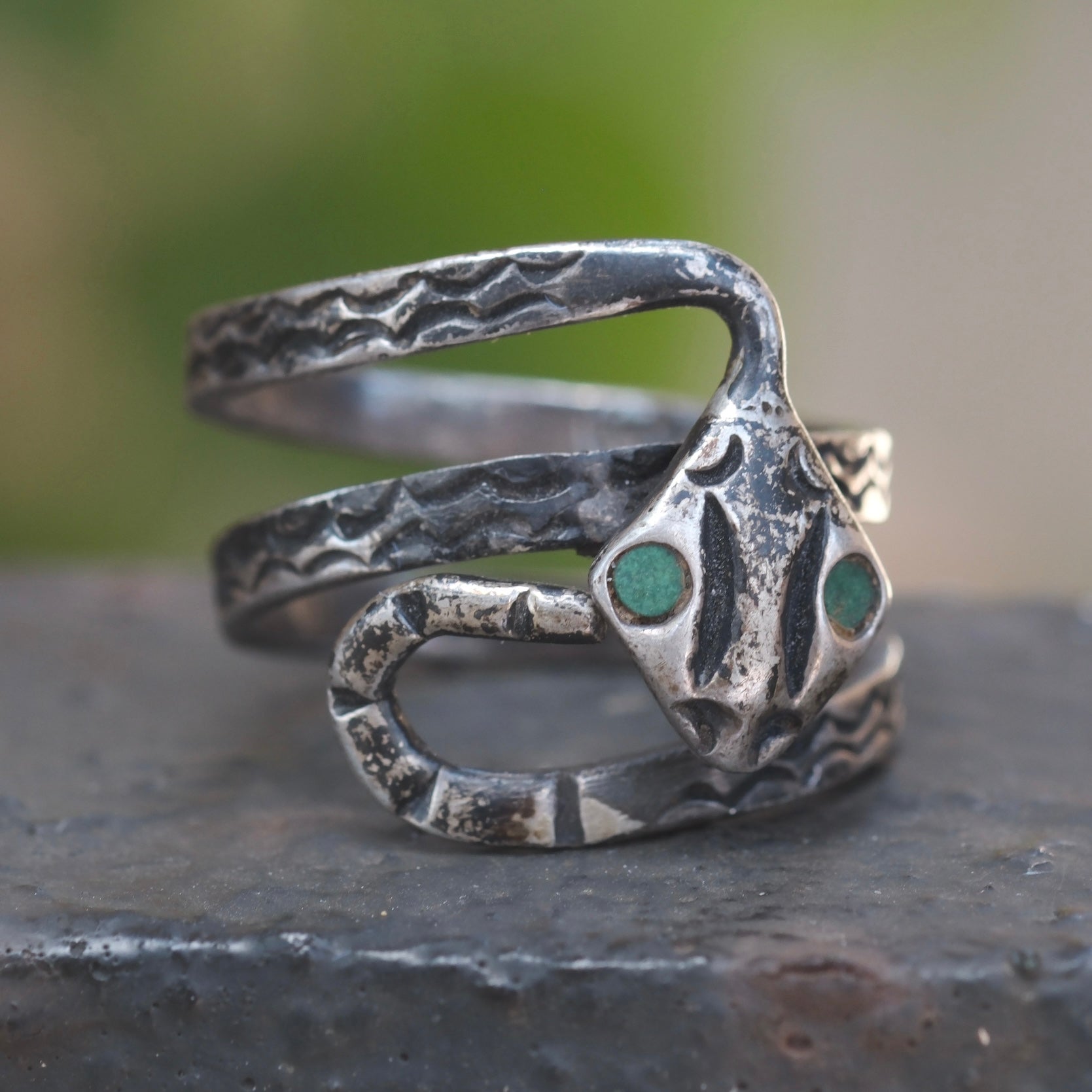 Vintage Sterling Malachite Snake Ring 5.75