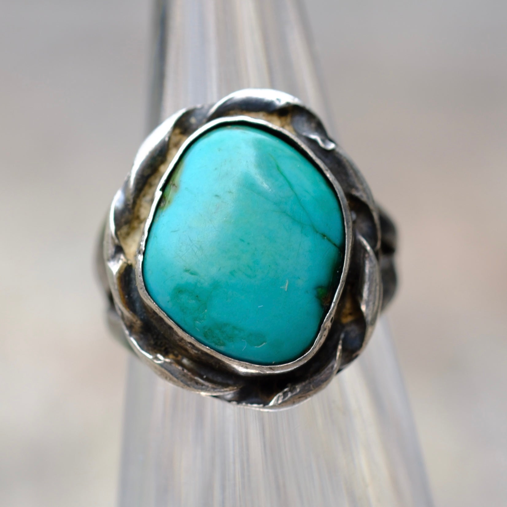 Vintage Sterling turquoise Ring 2.5