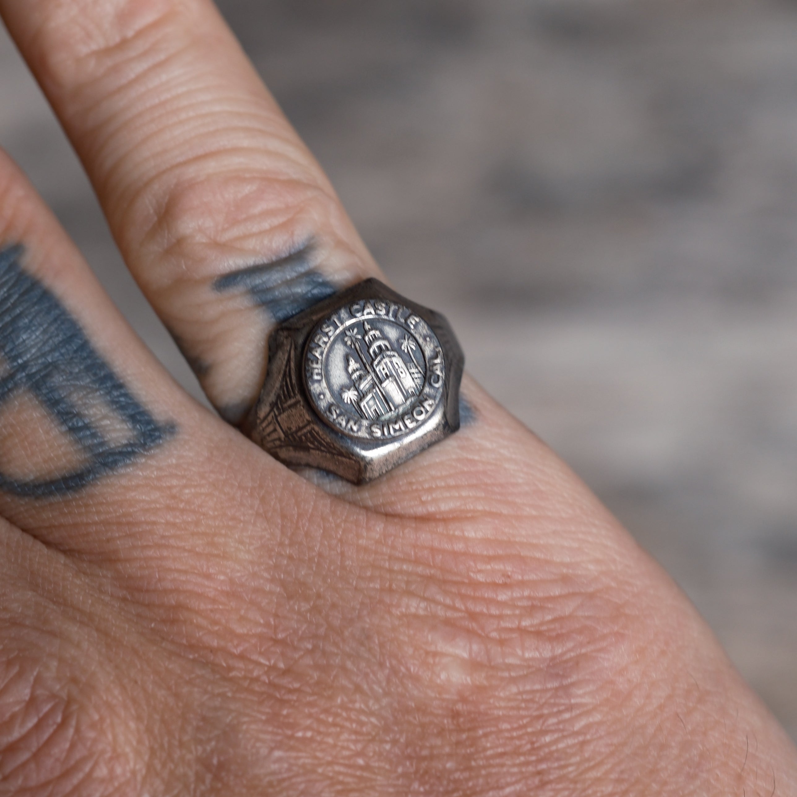 Vintage Sterling Hearst Castle Signet Ring 7
