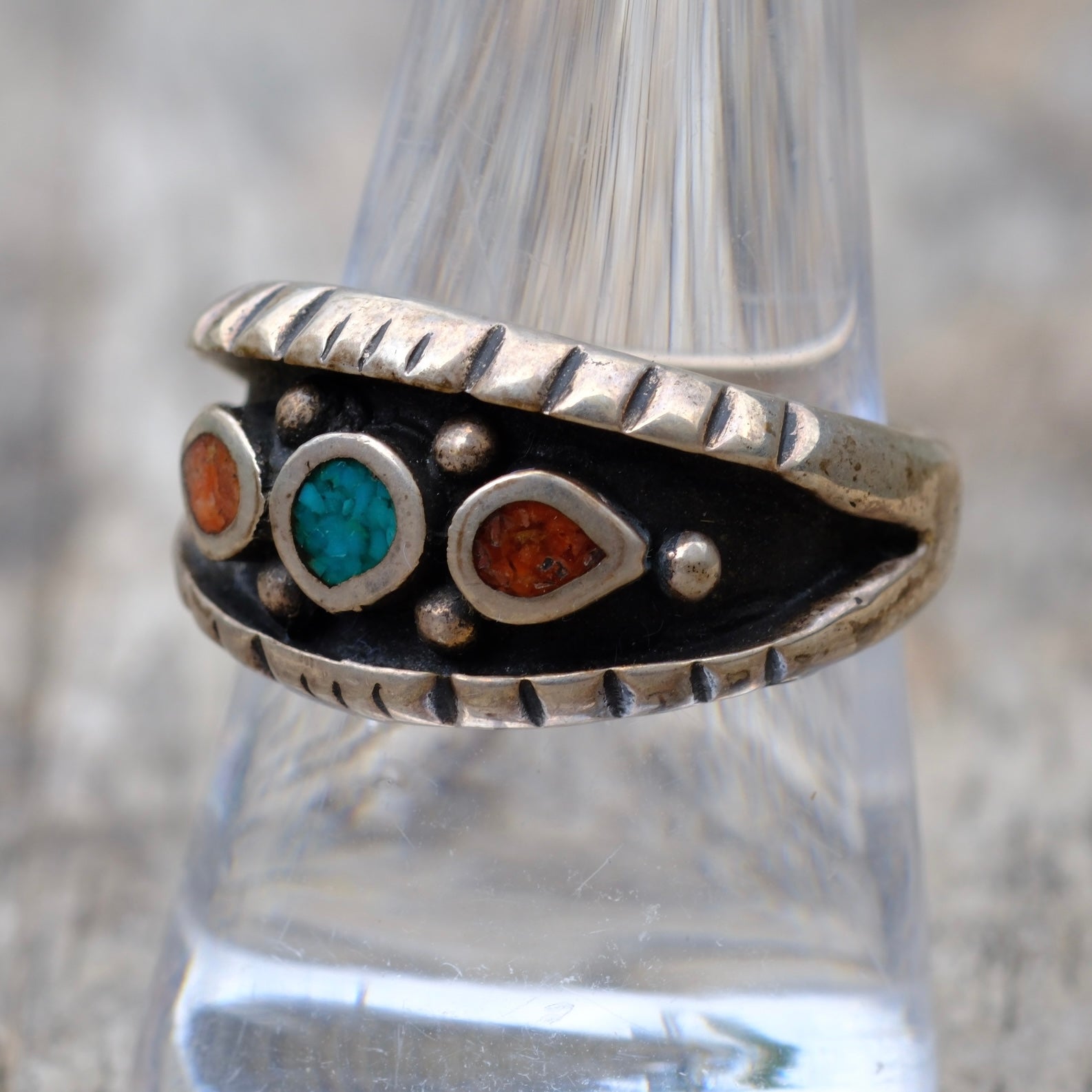 Vintage Sterling Crushed Turquoise and Coral Inlay Band Ring 9