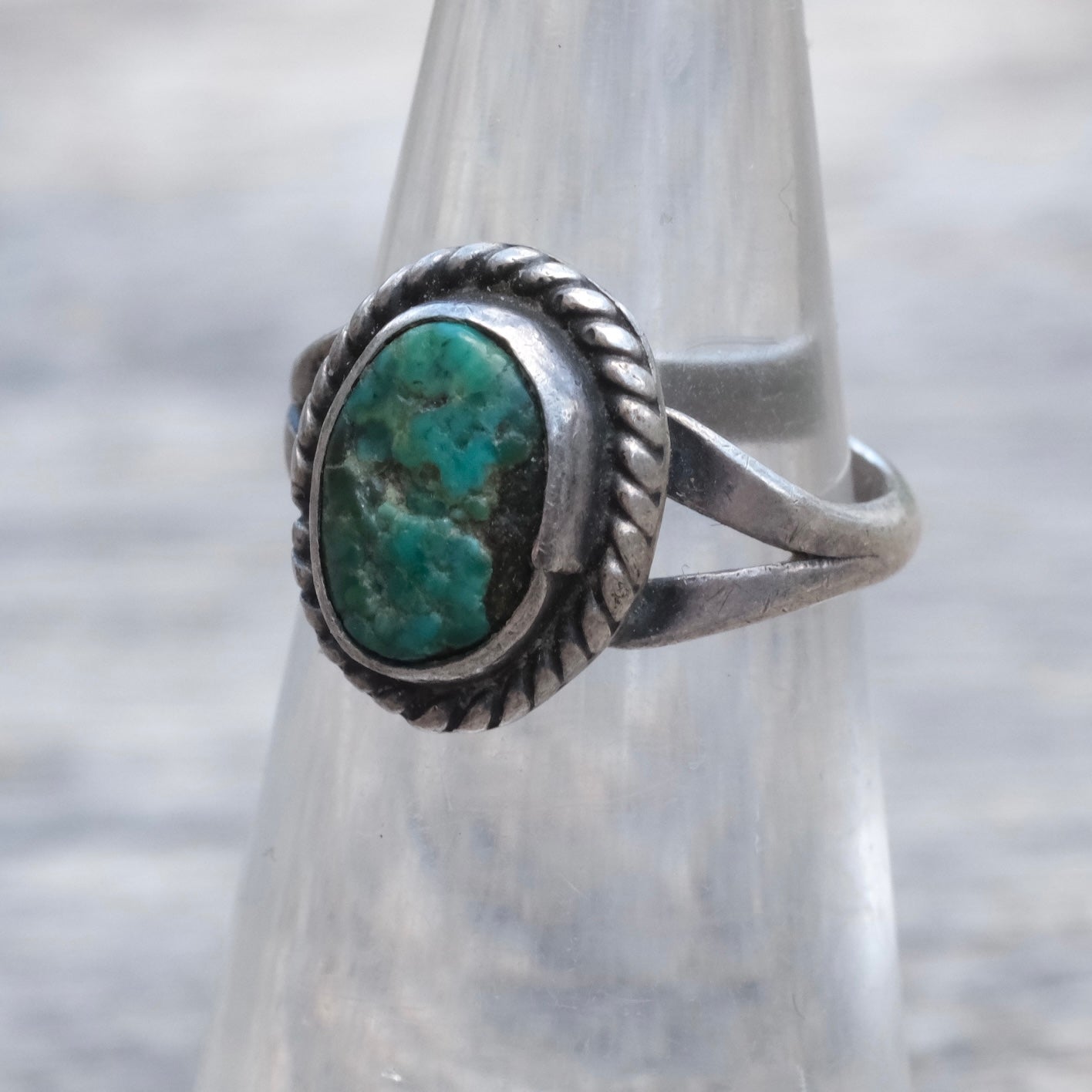 Vintage Sterling Turquoise Roper Ring 4.5