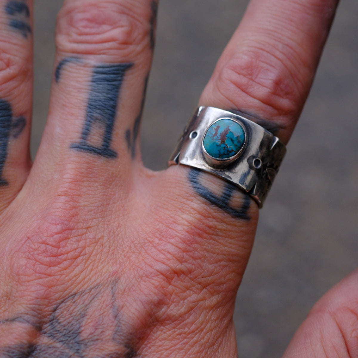 Sterling Silver Bisbee Turquoise Stamped Cigar Band Ring 9.25