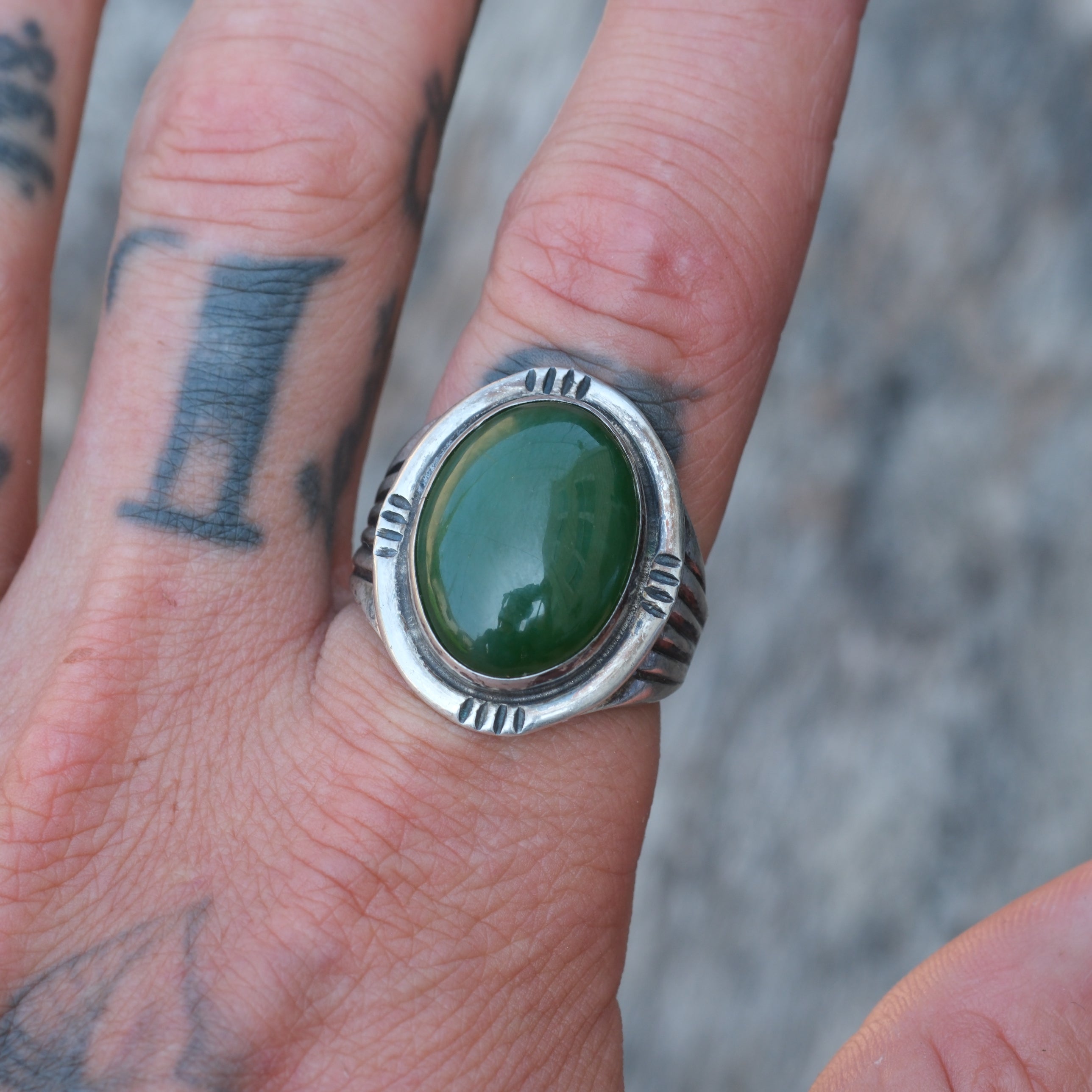 Vintage Sterling Green Carnelian Ring 10
