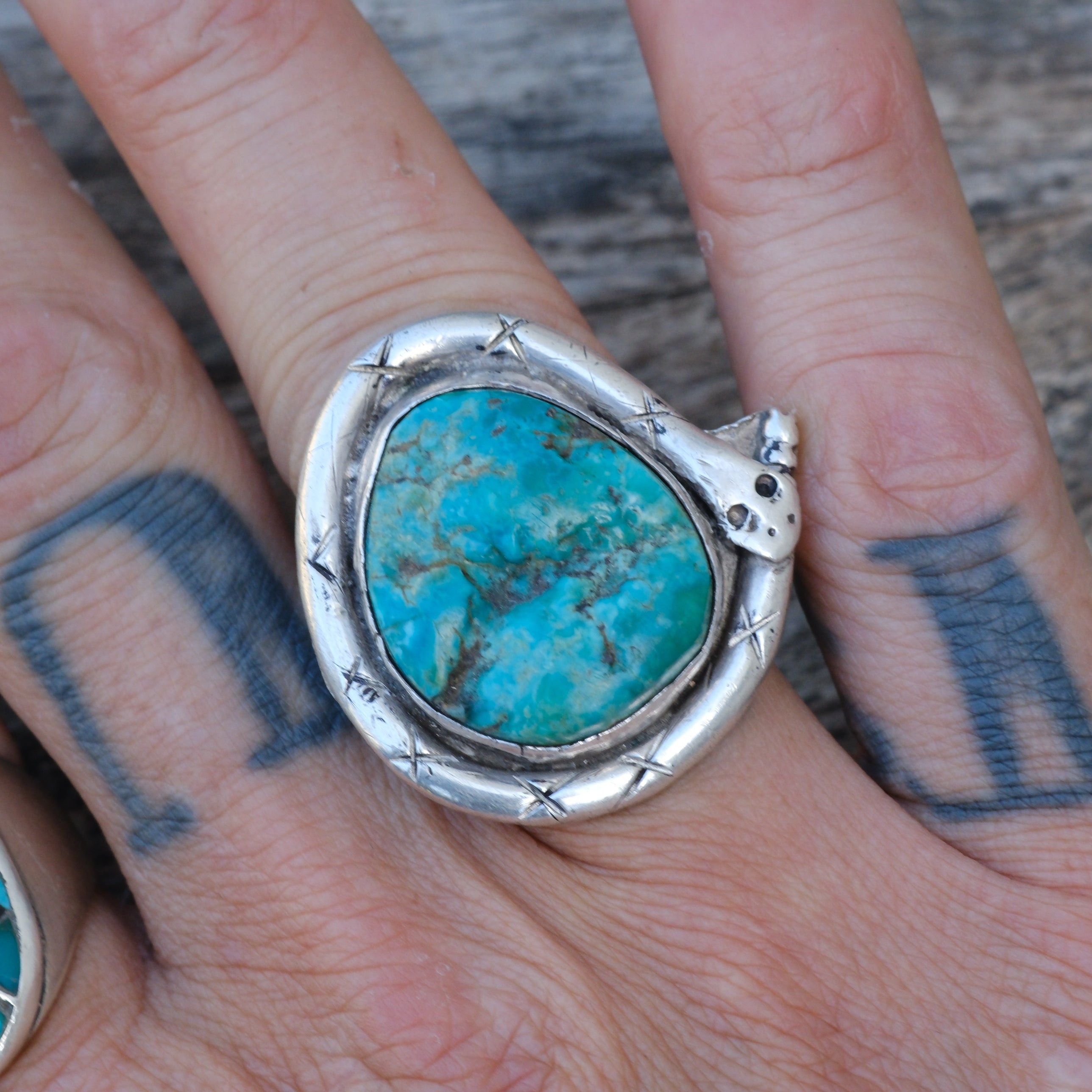 Vintage Sterling Turquoise Snake Stamped Band Ring 8
