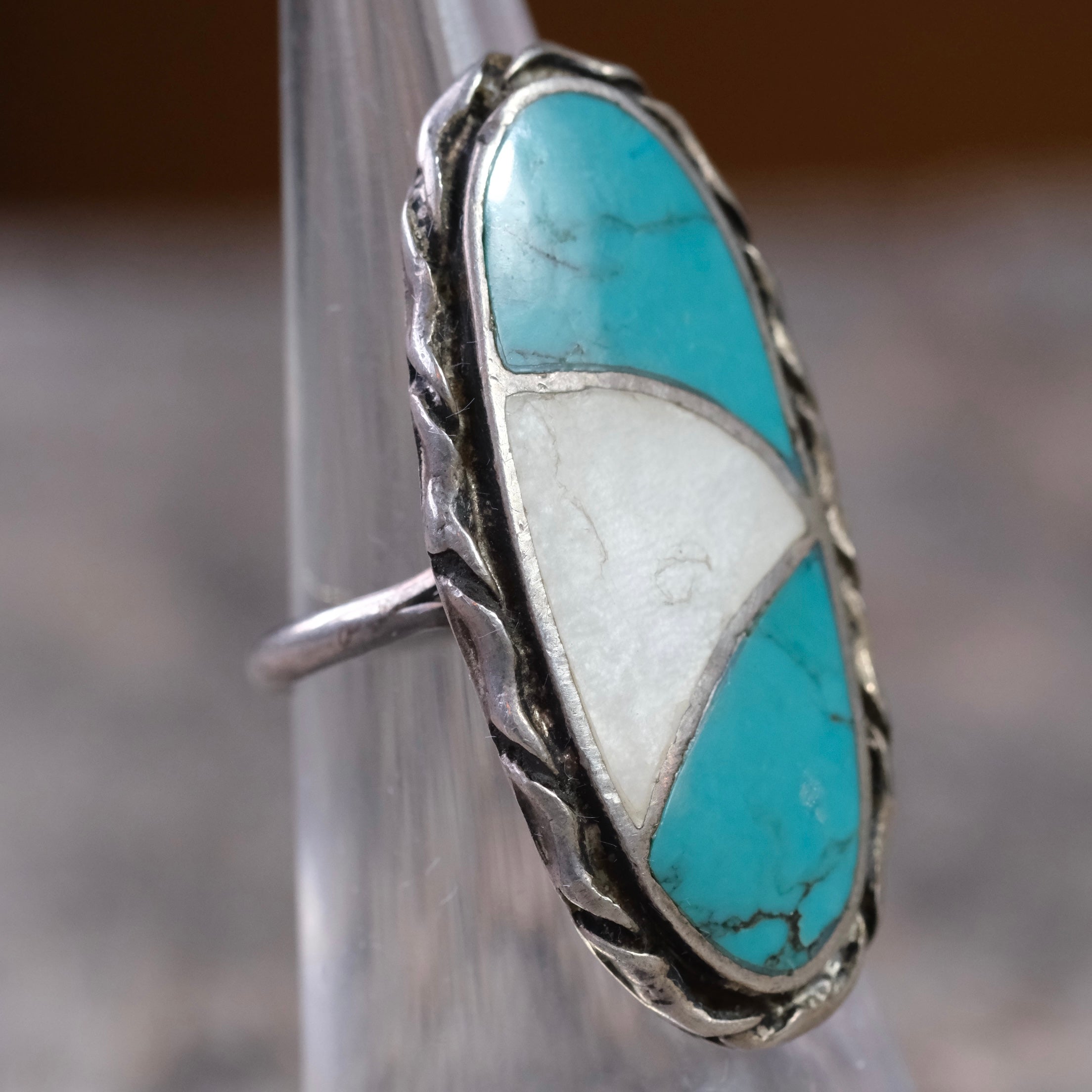 Vintage Sterling Turquoise and Mother Of Pearl Inlay Ring 5.25