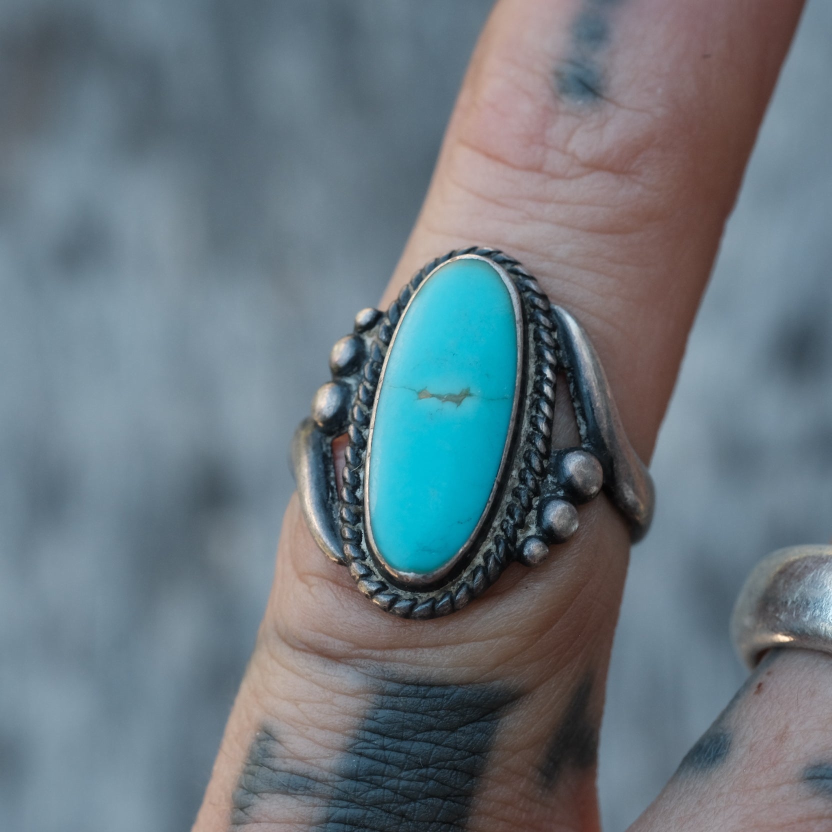 Vintage Sterling Turquoise Ring 4.25