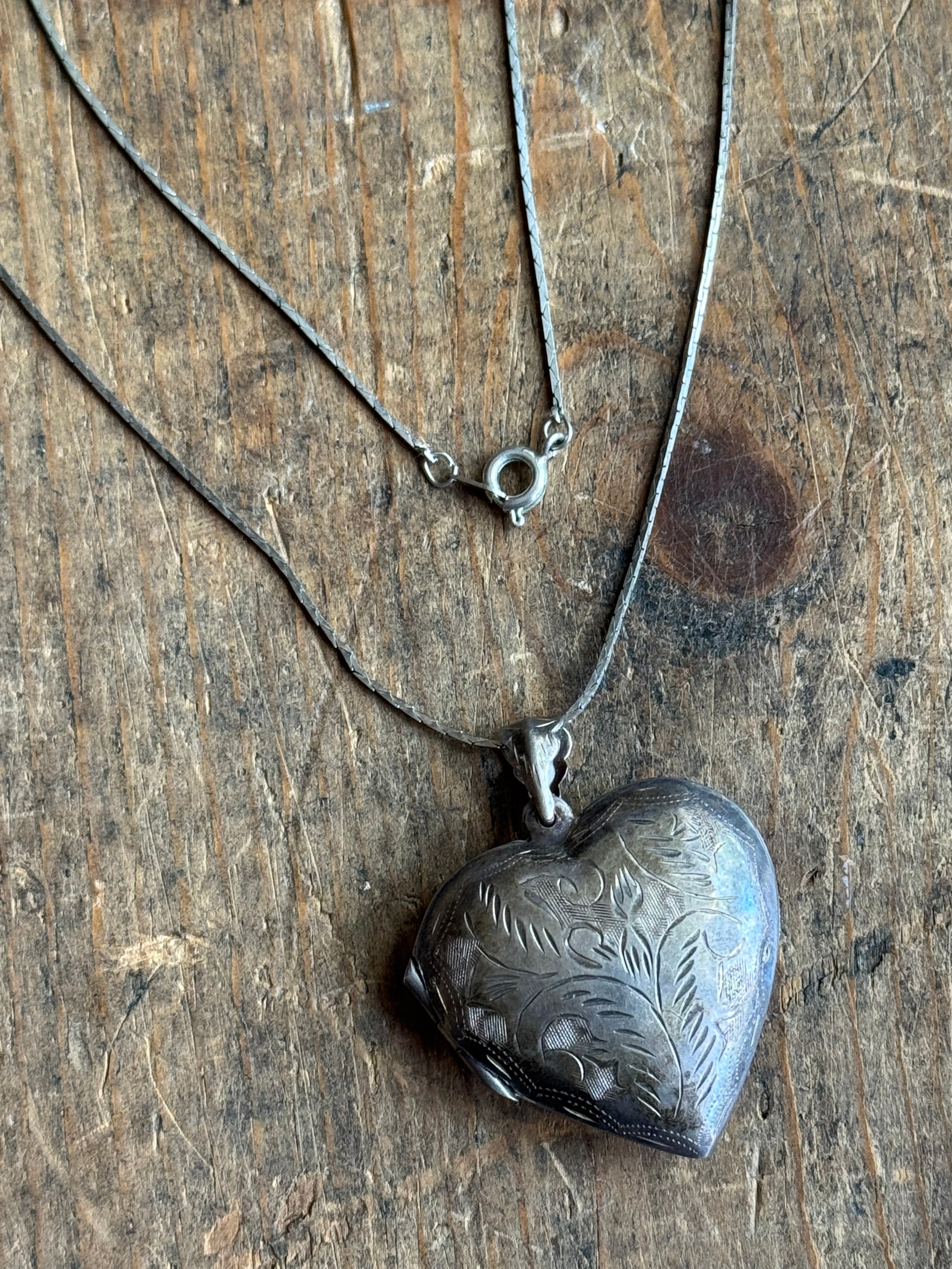 Vintage Sterling Silver Etched Heart Locket Necklace