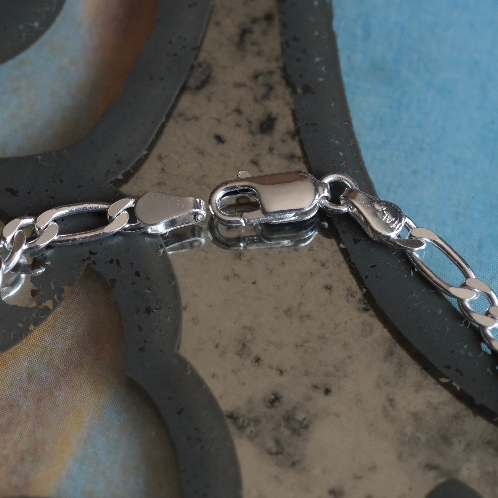 Vintage Sterling Figaro Chain Bracelet 7.25"