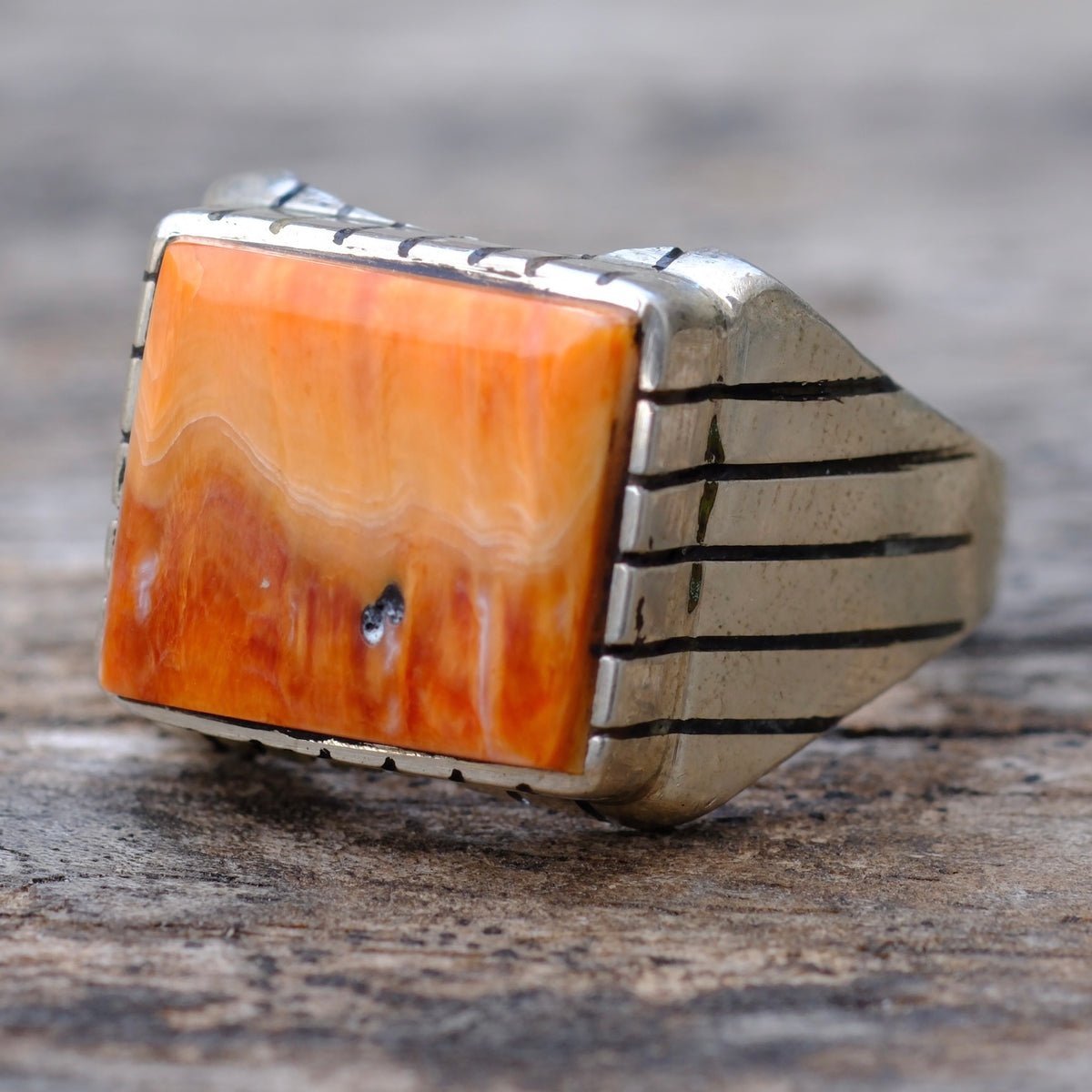 Vintage Sterling Spiny Oyster Ribbed Band Ring 9.25