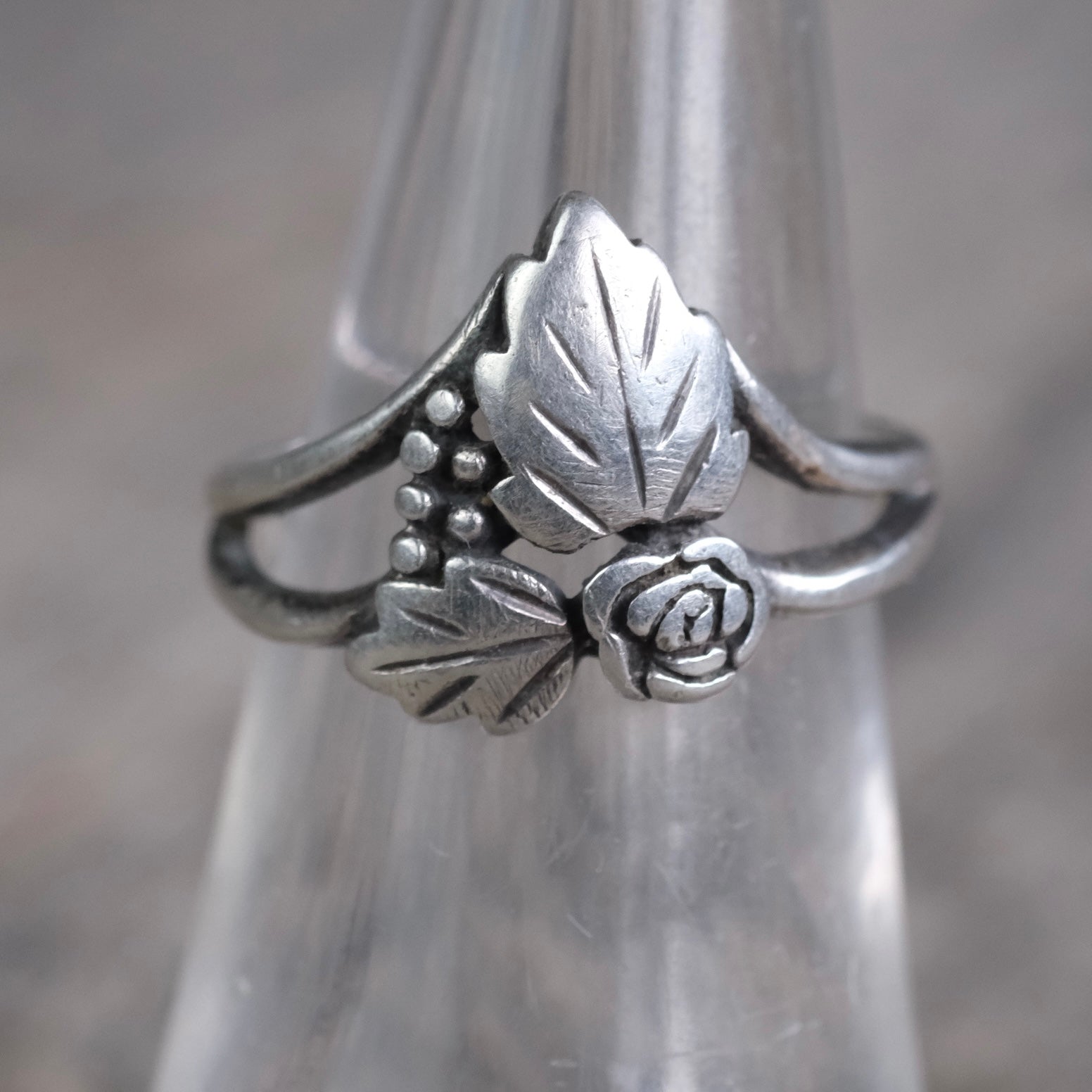 Vintage Sterling Silver Lead Ring 5.5