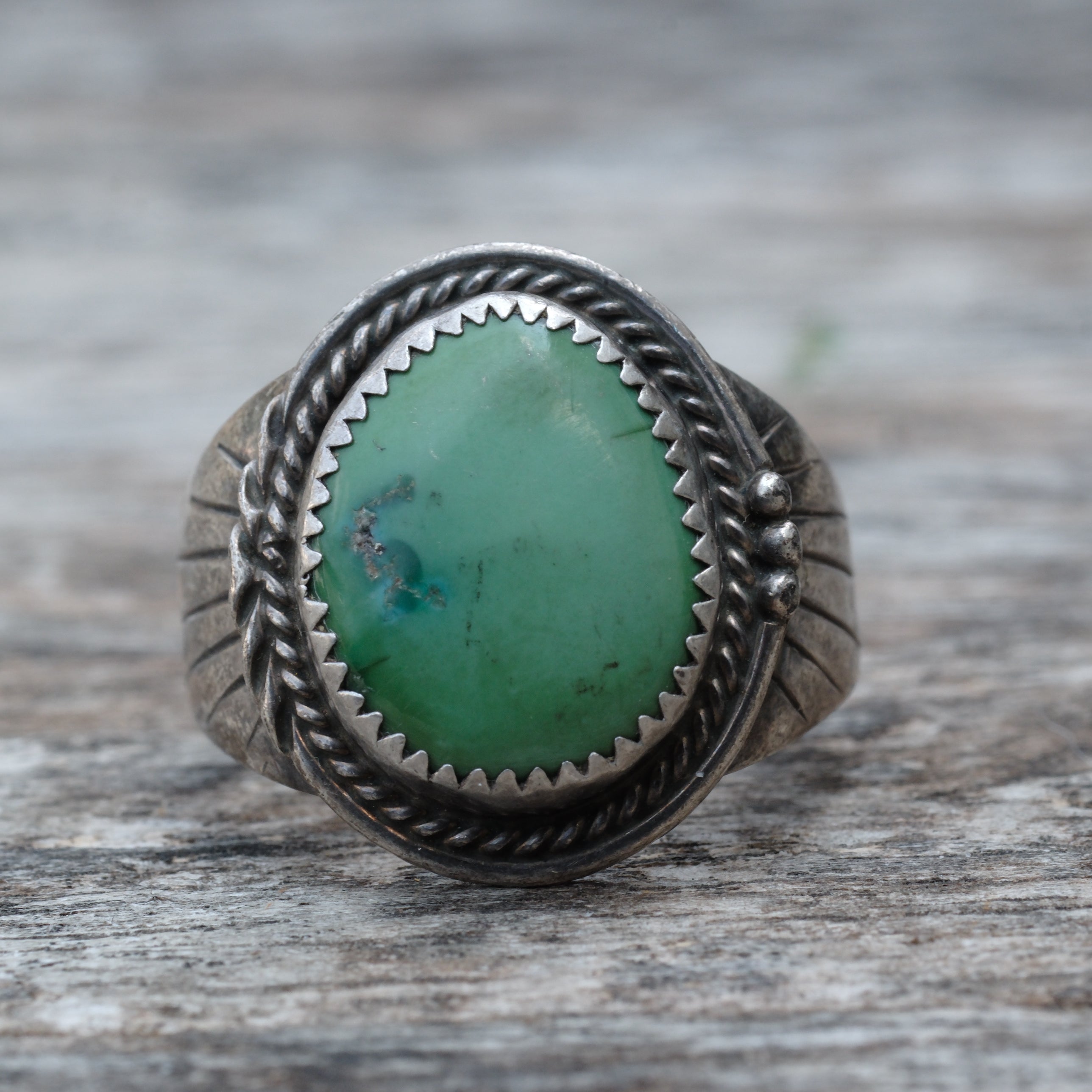 Vintage Sterling Turquoise Ribbed Band Ring 12.5