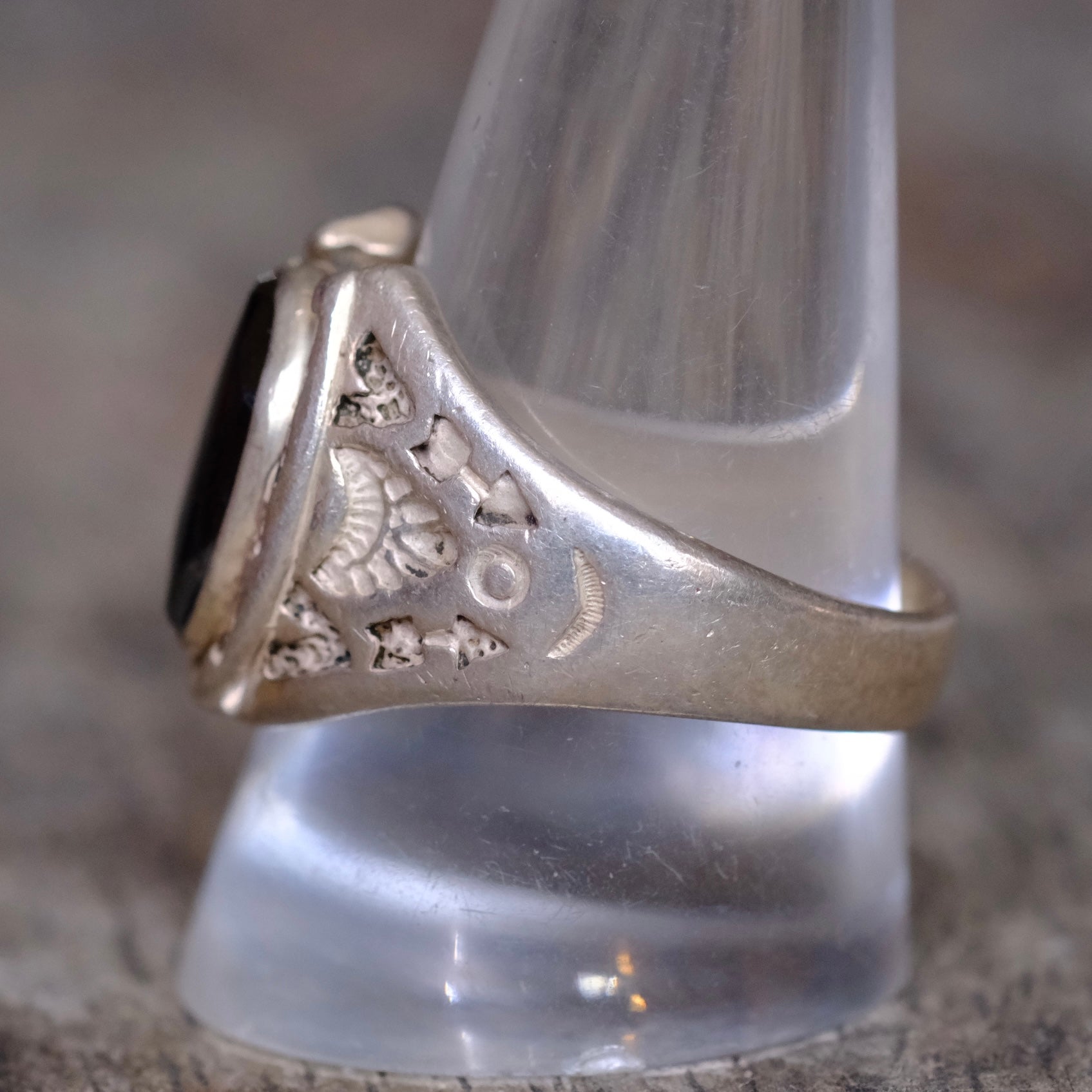 Vintage Sterling Hematite Lucky Horseshoe Ring 11.25