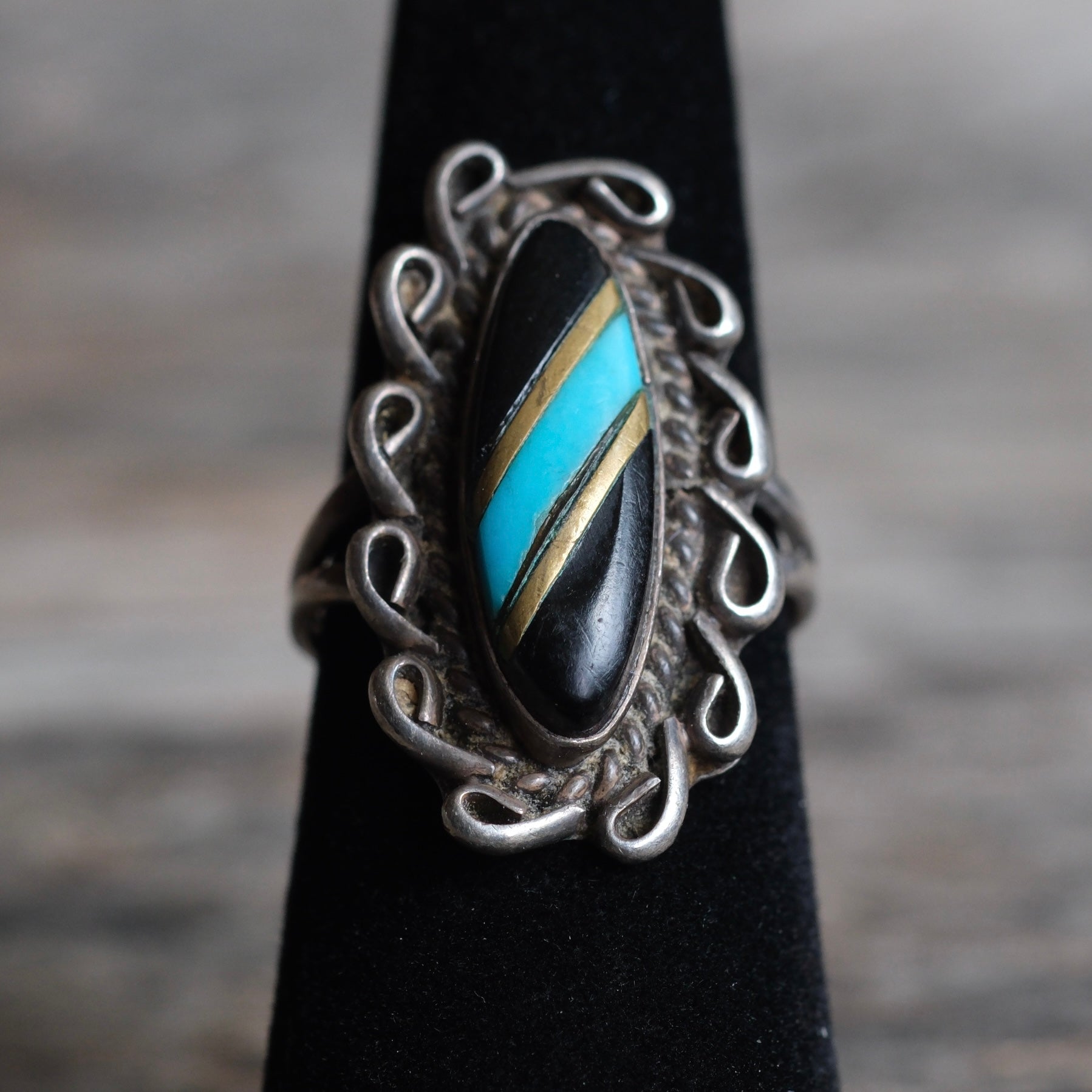 Vintage Sterling Turquoise and Onyx Florette Ring 6