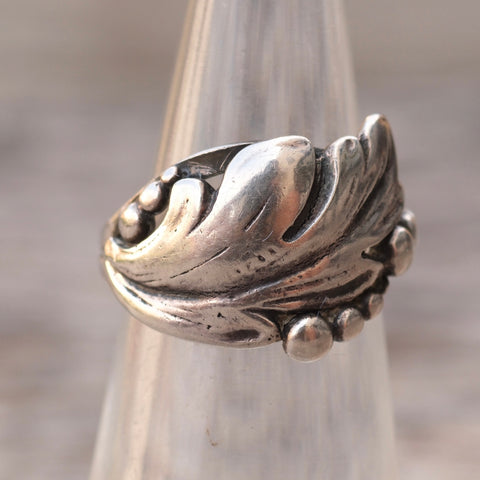 Vintage Sterling Silver Floral Band 4.75