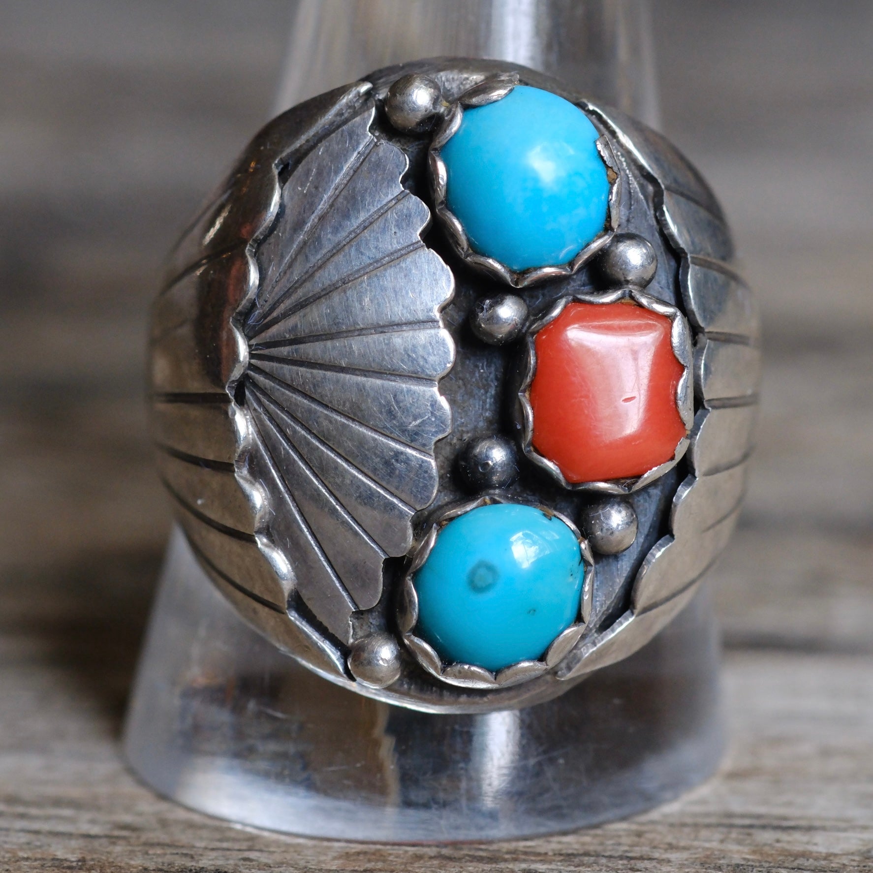 Vintage Sterling Turquoise and Coral Ribbed Band Ring 11.75