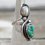 Vintage Sterling Turquoise and Mother Of Pearl Ring 5