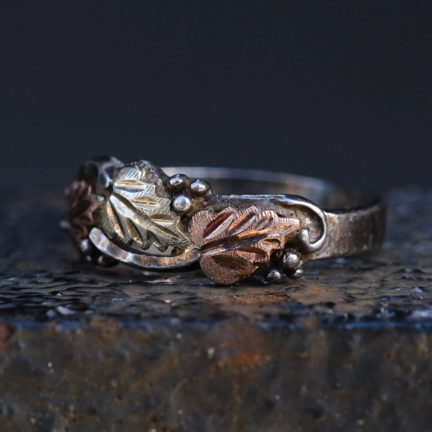 Vintage Sterling and Gold Leaf Band Ring 5.75