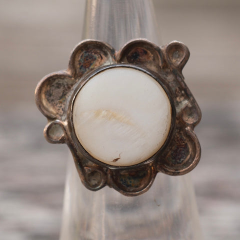 Vintage Sterling Mother Of Pearl Ring 5